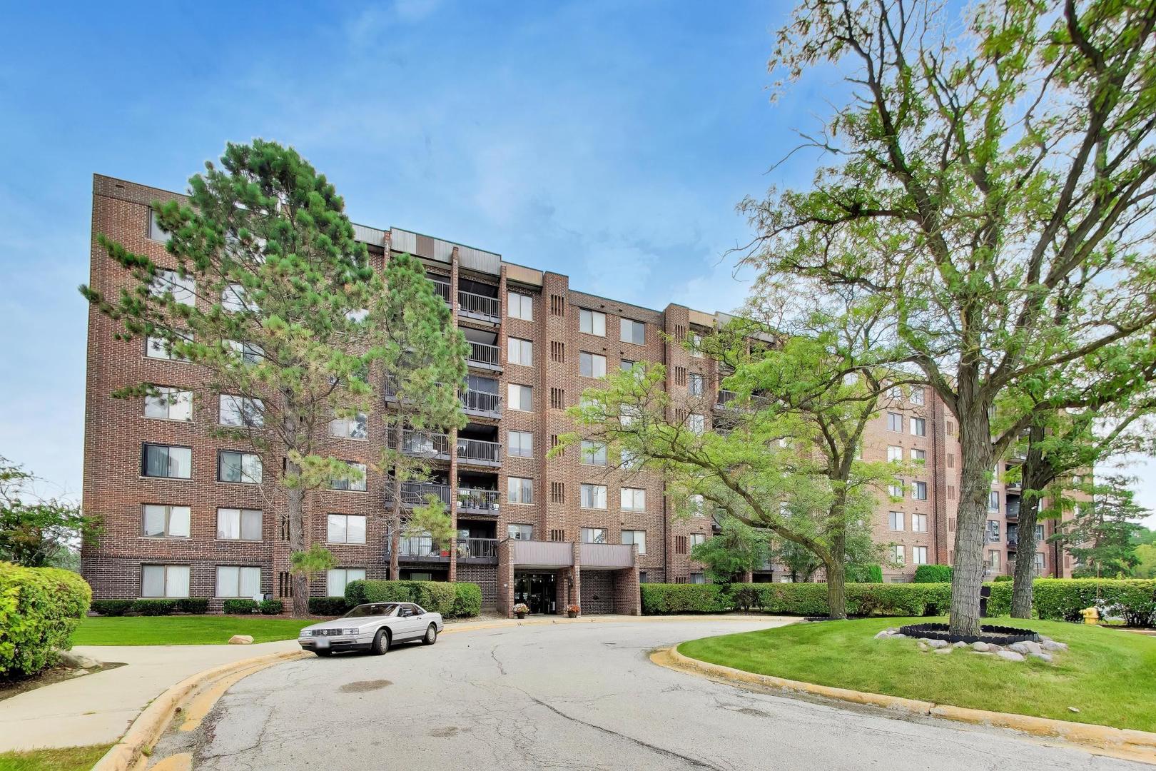 1st image of 500 Park Ave, Calumet, IL 60409