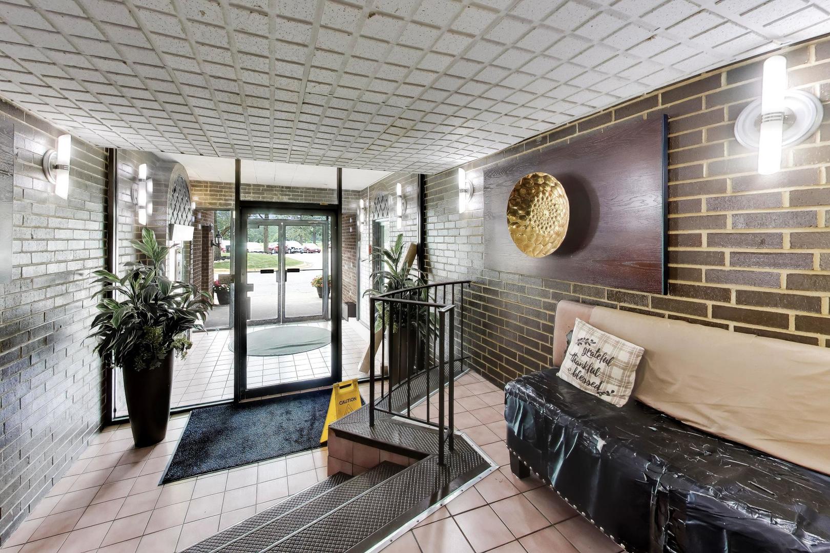 4th image of 500 Park Ave, Calumet, IL 60409