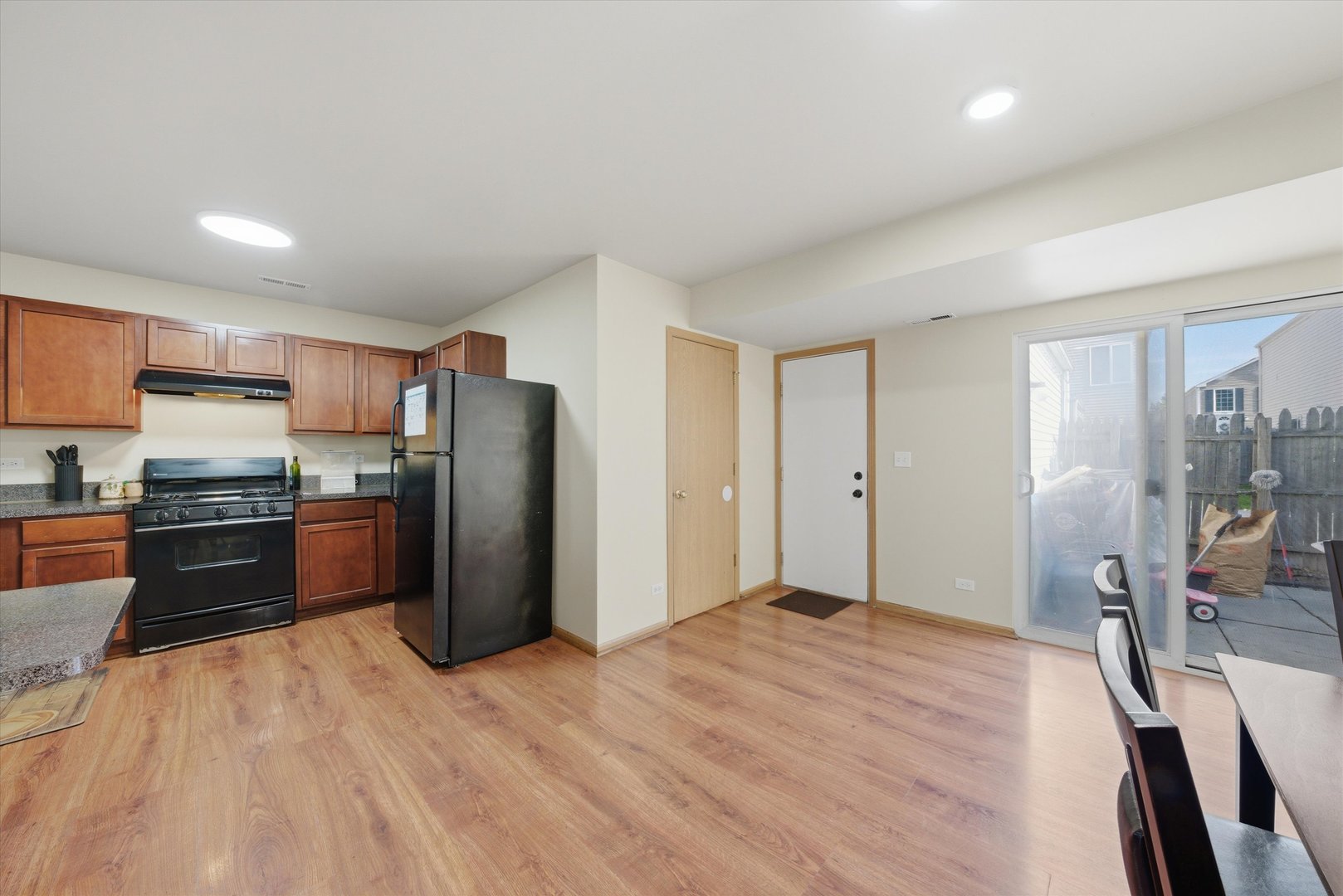 5th image of 752 Four Seasons Blvd, Aurora, IL 60504
