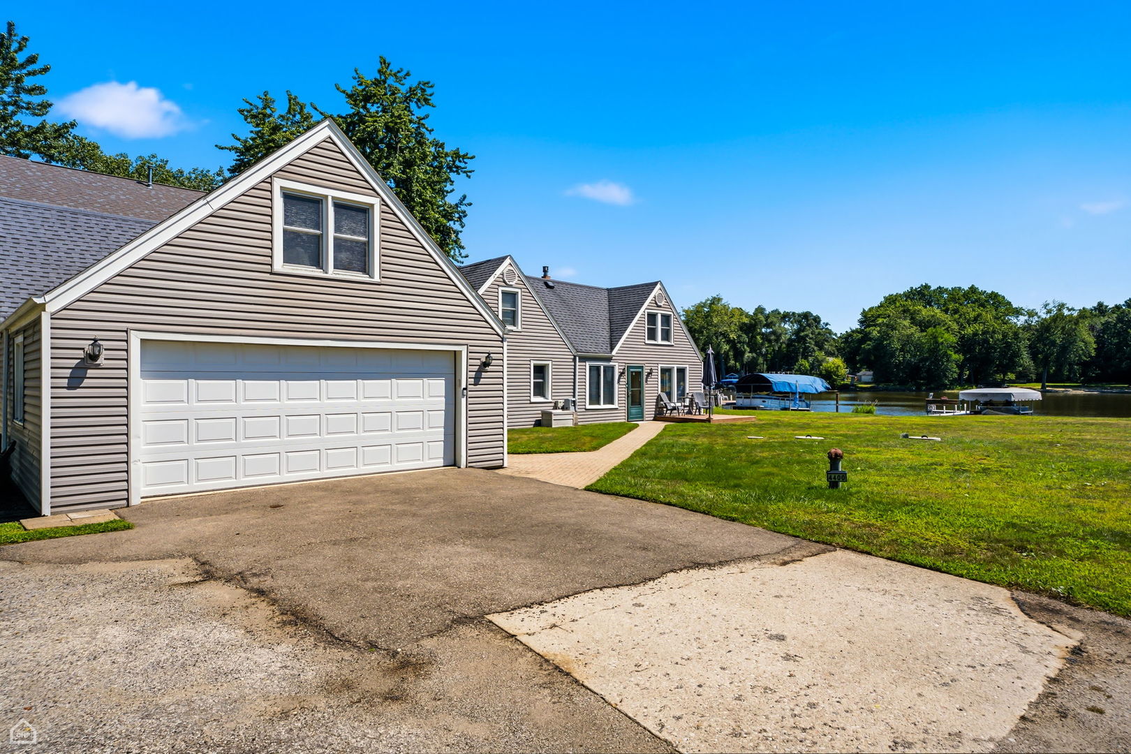 image of 4400 Riverside Dr, Crystal Lake, IL 60014 | MLS# 12727306