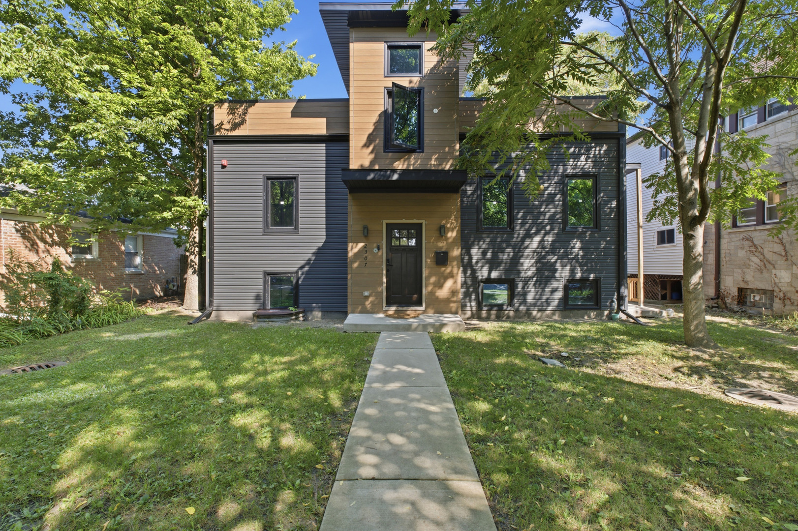1st image of 2307 Lake St, Evanston, IL 60201 | MLS# 12727520