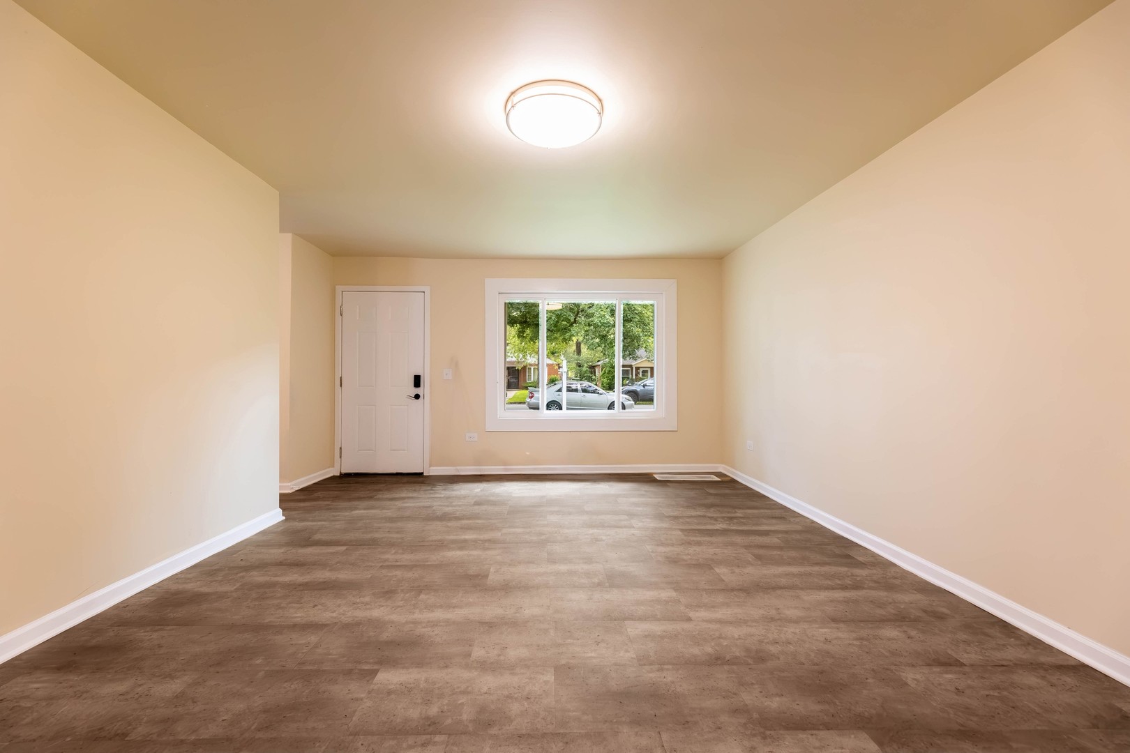 3rd image of 14802 Oak St, Dolton, IL 60419 | MLS# 12727569