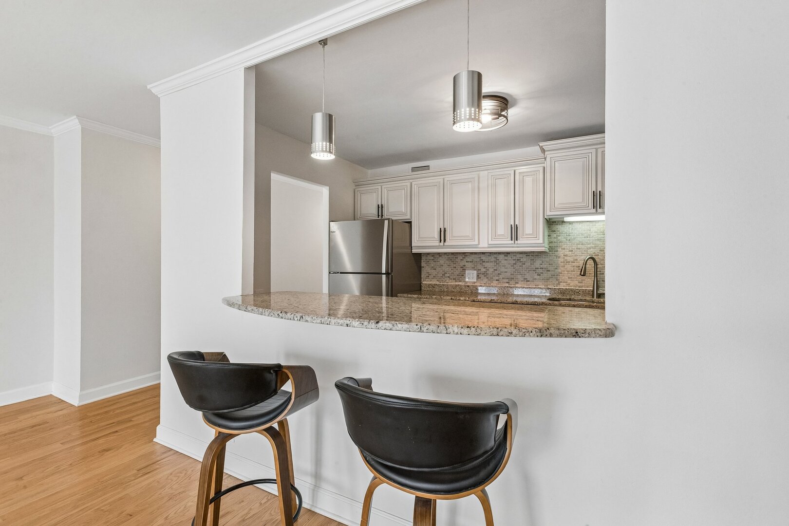 5th image of 260 E Chestnut St #2505, Chicago, IL 60611 | MLS# 12727721