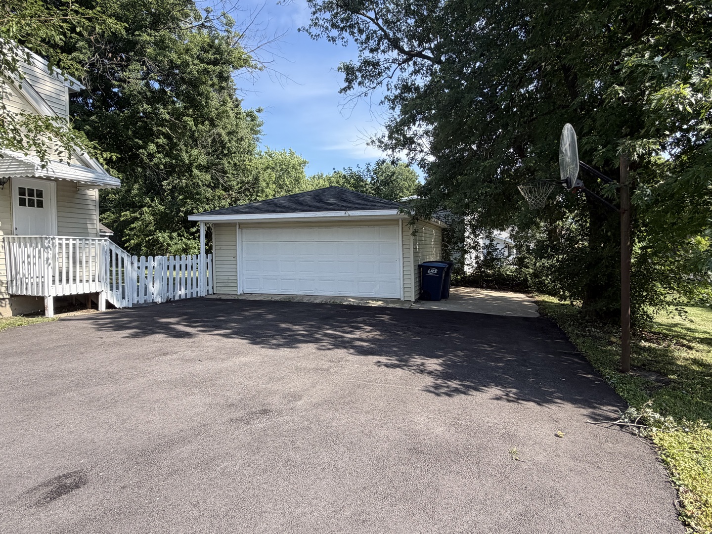 20th image of 321 Janet Ave, Darien, IL 60561 | MLS# 12727816