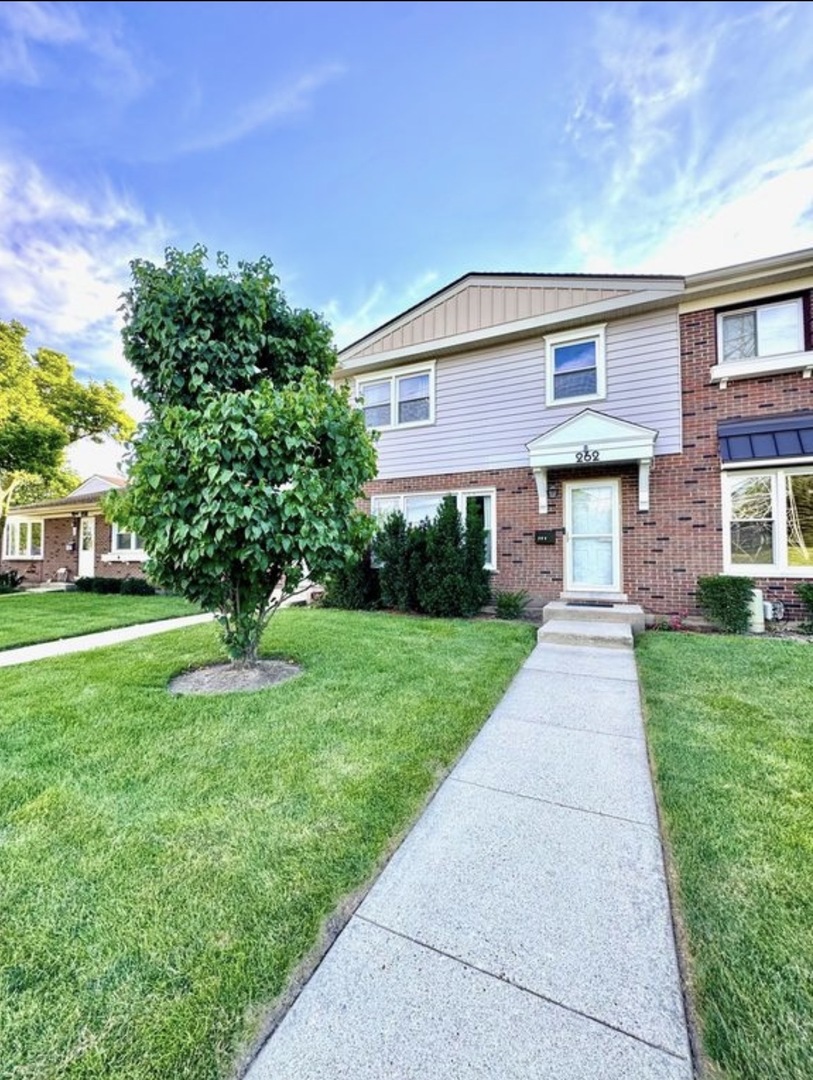 1st image of 262 Station Dr, Wood Dale, IL 60191 | MLS# 12727907