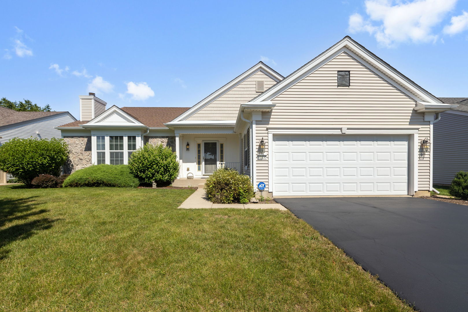 2nd image of 12235 Daphne Dr, Huntley, IL 60142 | MLS# 12727950