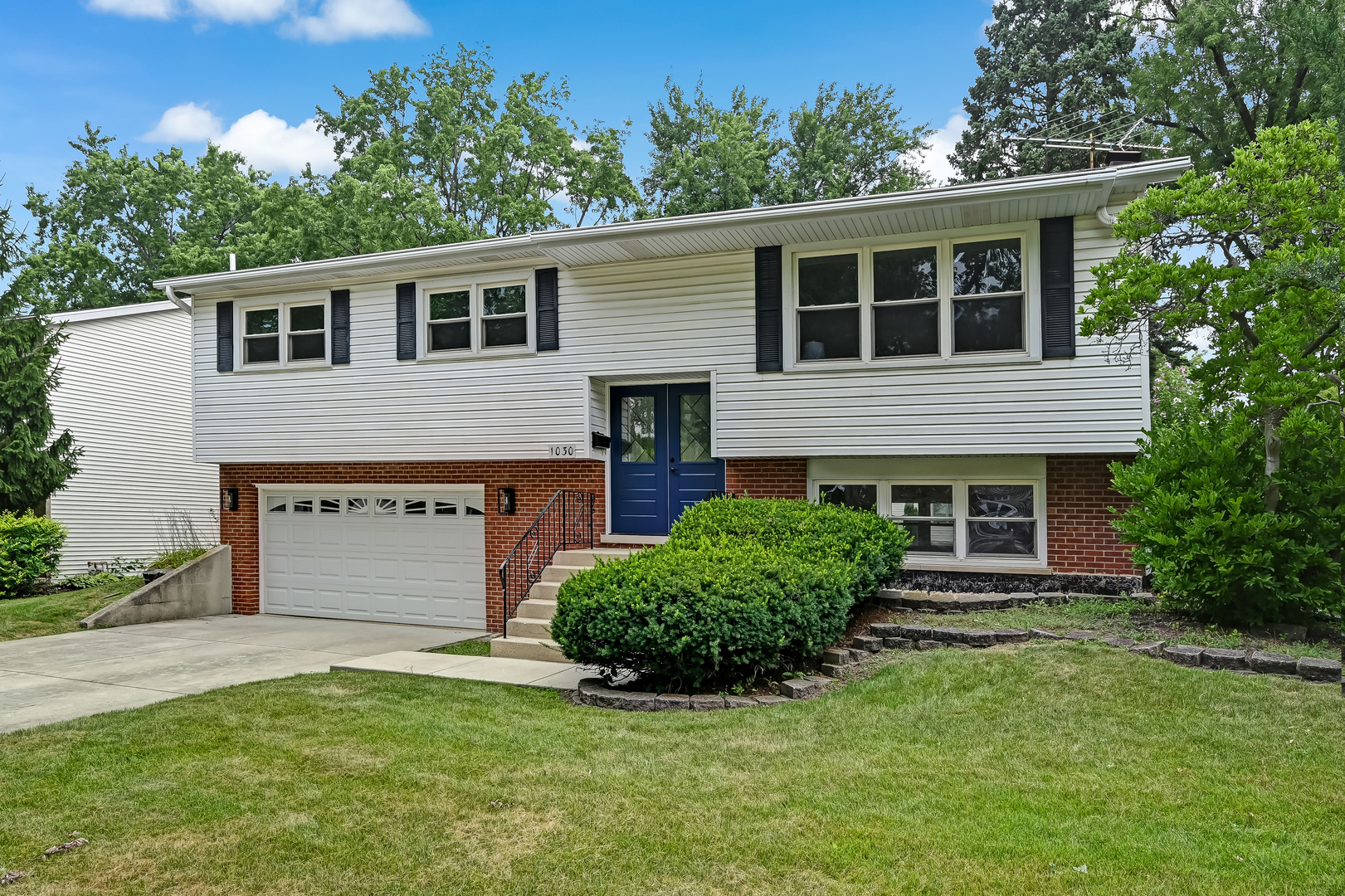 2nd image of 1030 71st St, Darien, IL 60561 | MLS# 12728119