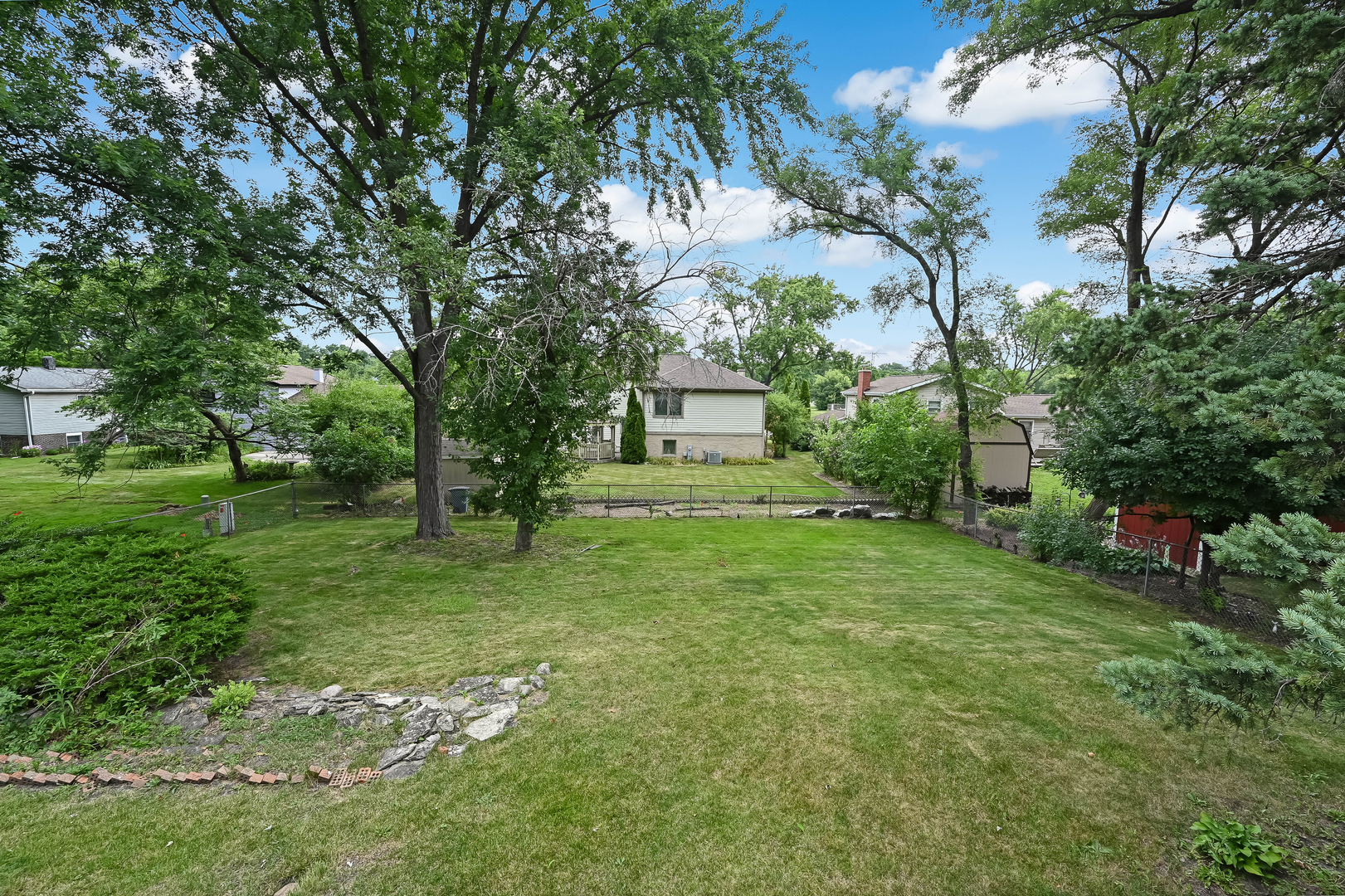 24th image of 1030 71st St, Darien, IL 60561 | MLS# 12728119