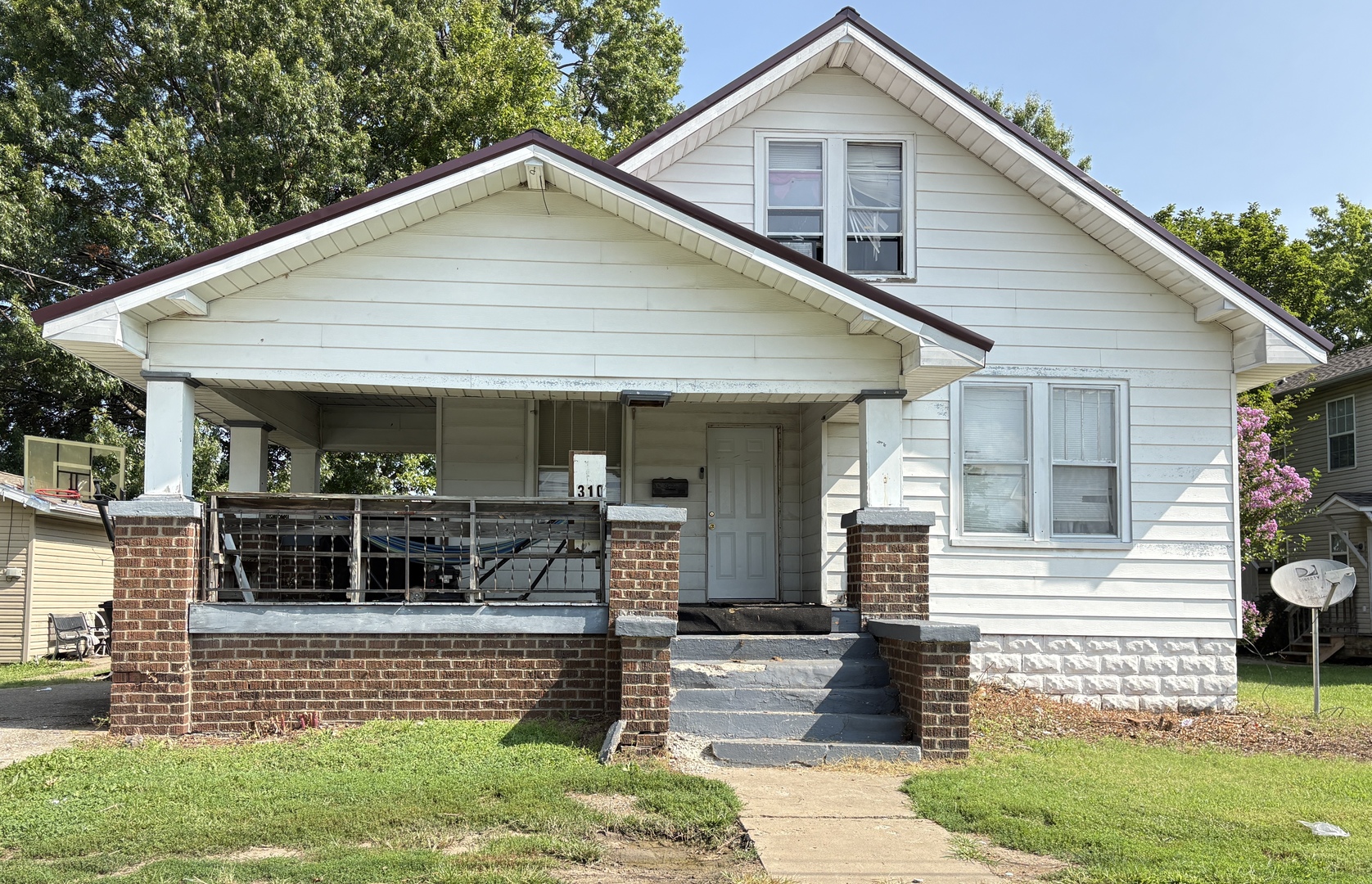 1st image of 310 E Hester St, Carbondale, IL 62901 | MLS# 12728403