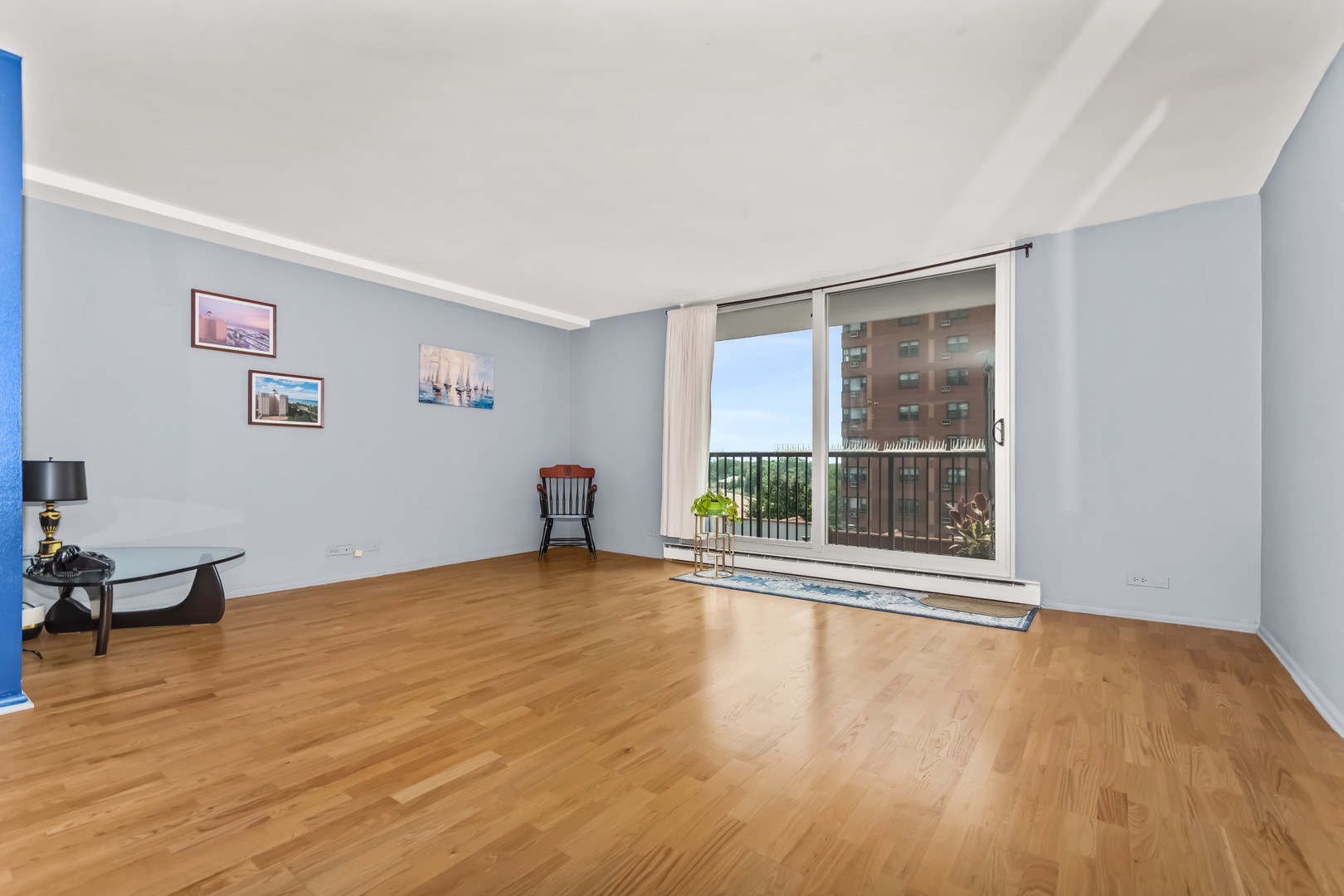 5th image of 5855 N Sheridan Rd, Chicago, IL 60660