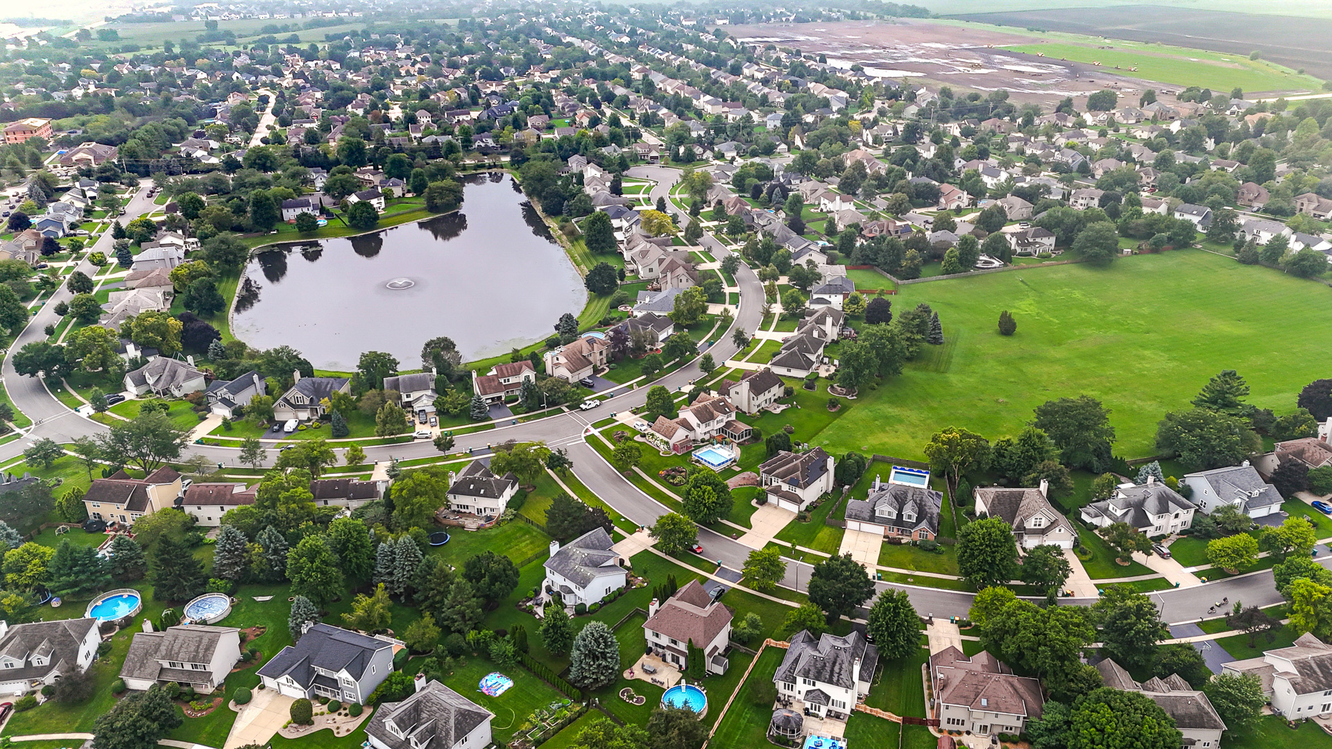 2nd image of 13300 Flagg Dr, Plainfield, IL 60585 | MLS# 12728631