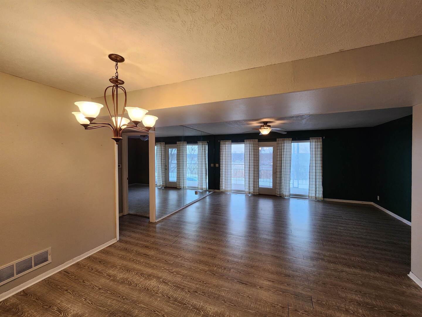 3rd image of 3721 35Th St #1, Moline, IL 61265 | MLS# 12729202