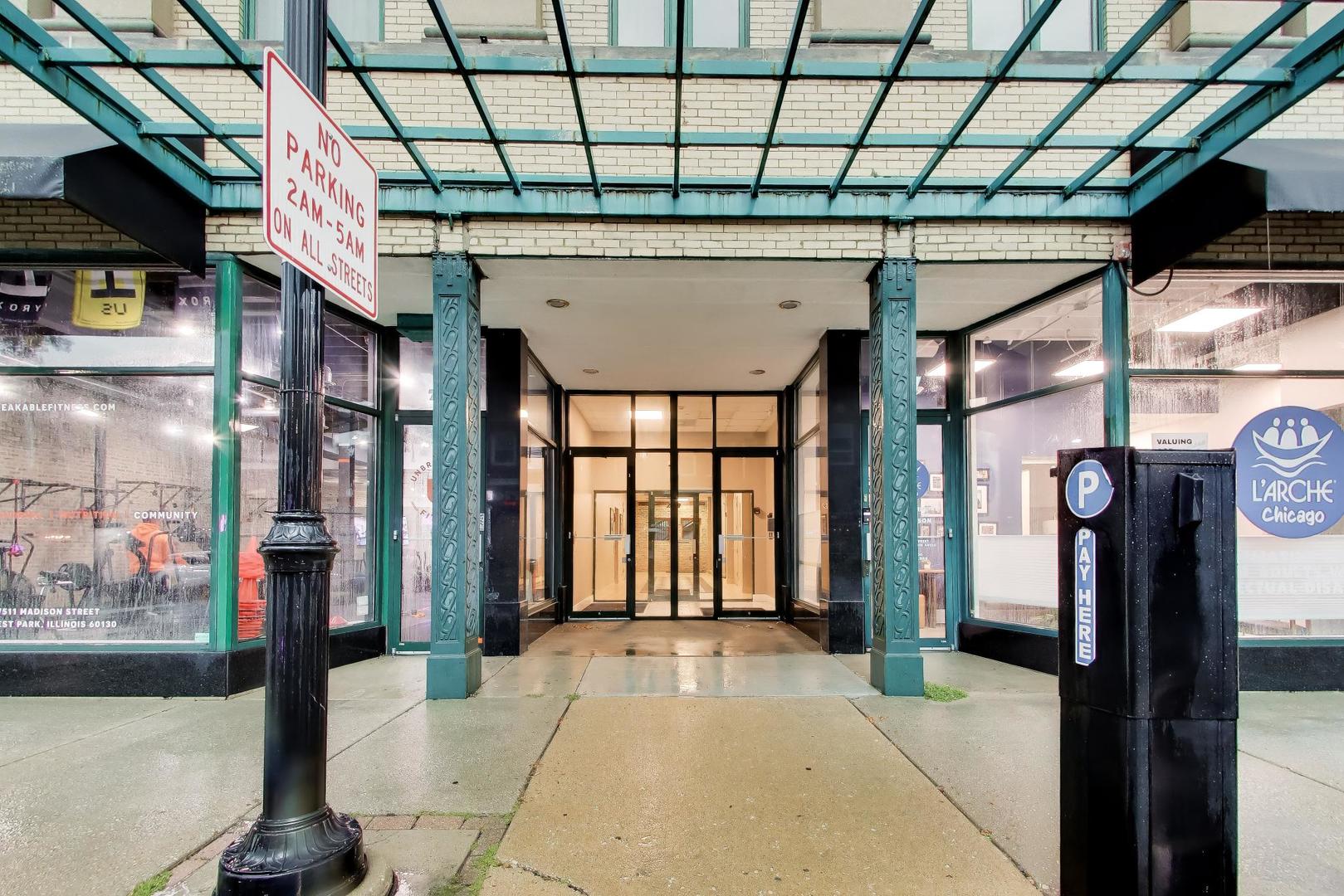 3rd image of 7509 W Madison St, Forest Park, IL 60130