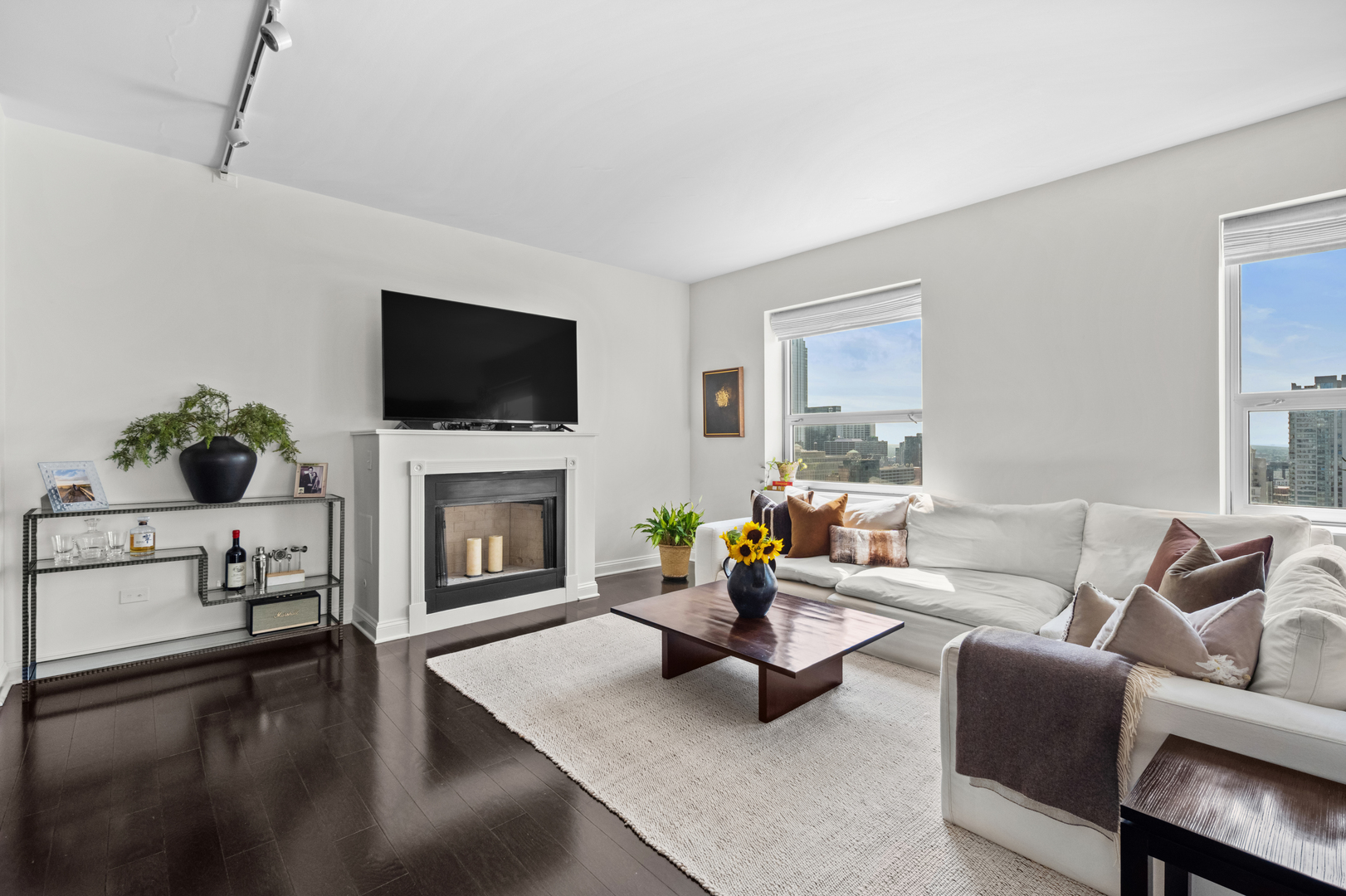 5th image of 545 N Dearborn St #3301, Chicago, IL 60654 | MLS# 12729447