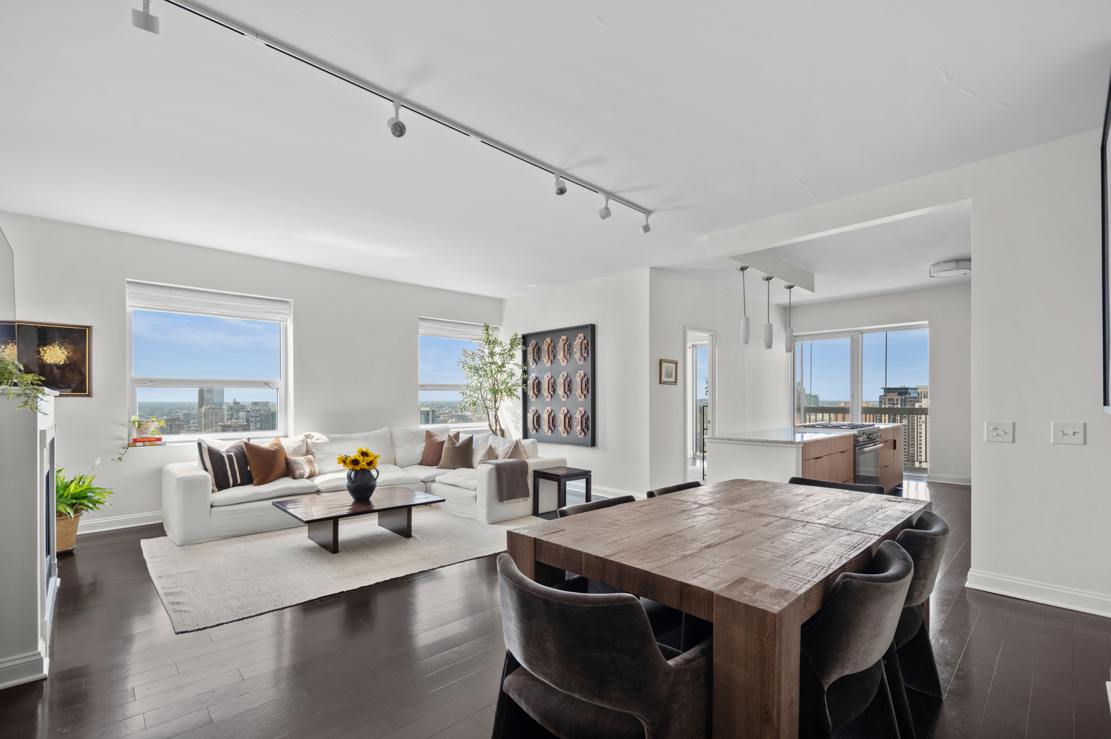 4th image of 545 N Dearborn St #3301, Chicago, IL 60654 | MLS# 12729447