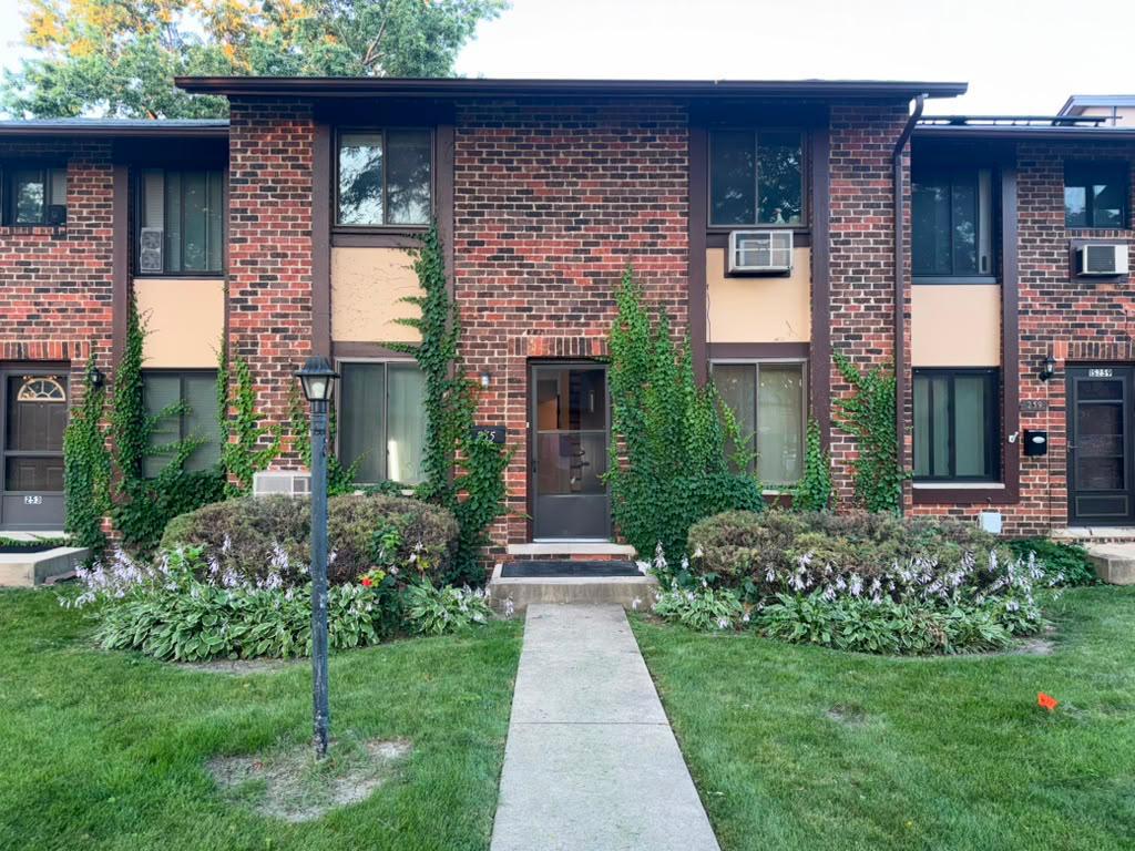 image of 1s255 Dillon Ln, Villa Park, IL 60181 | MLS# 12729518