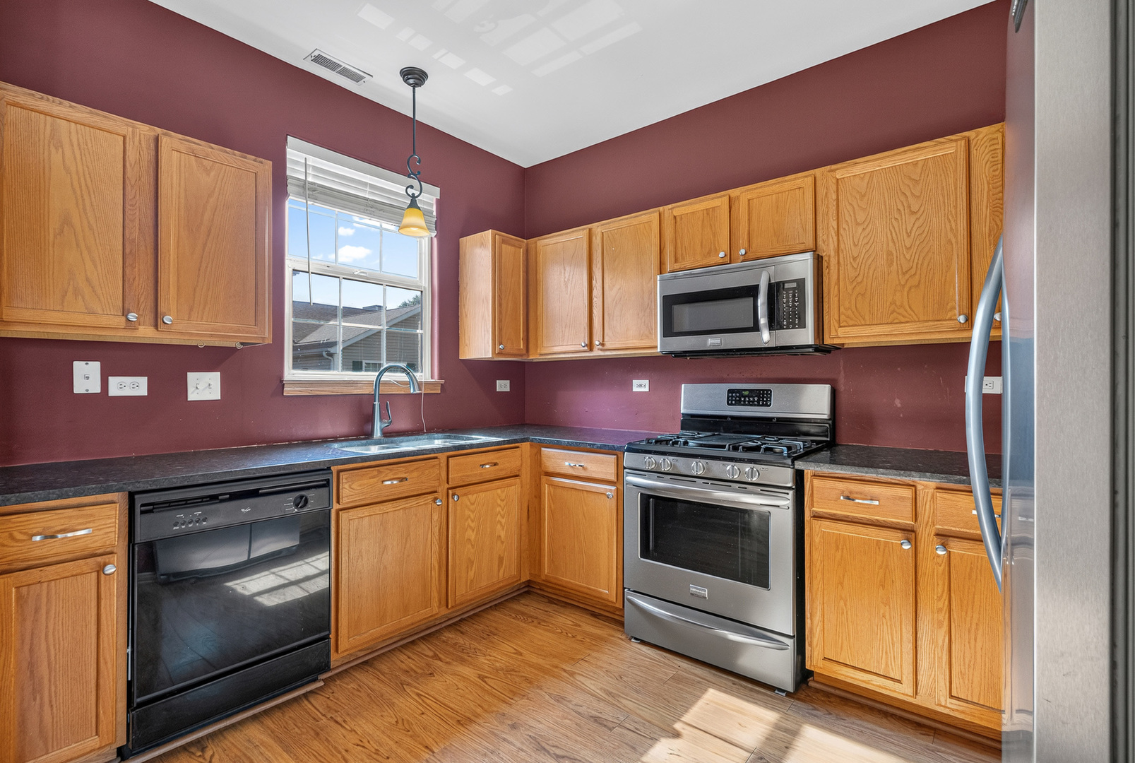 2nd image of 2325 Graystone Dr, Joliet, IL 60431 | MLS# 12729672