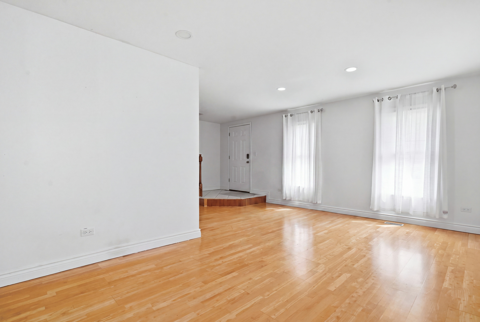 4th image of (Undisclosed), Gurnee, IL 60031 | MLS# 12729720