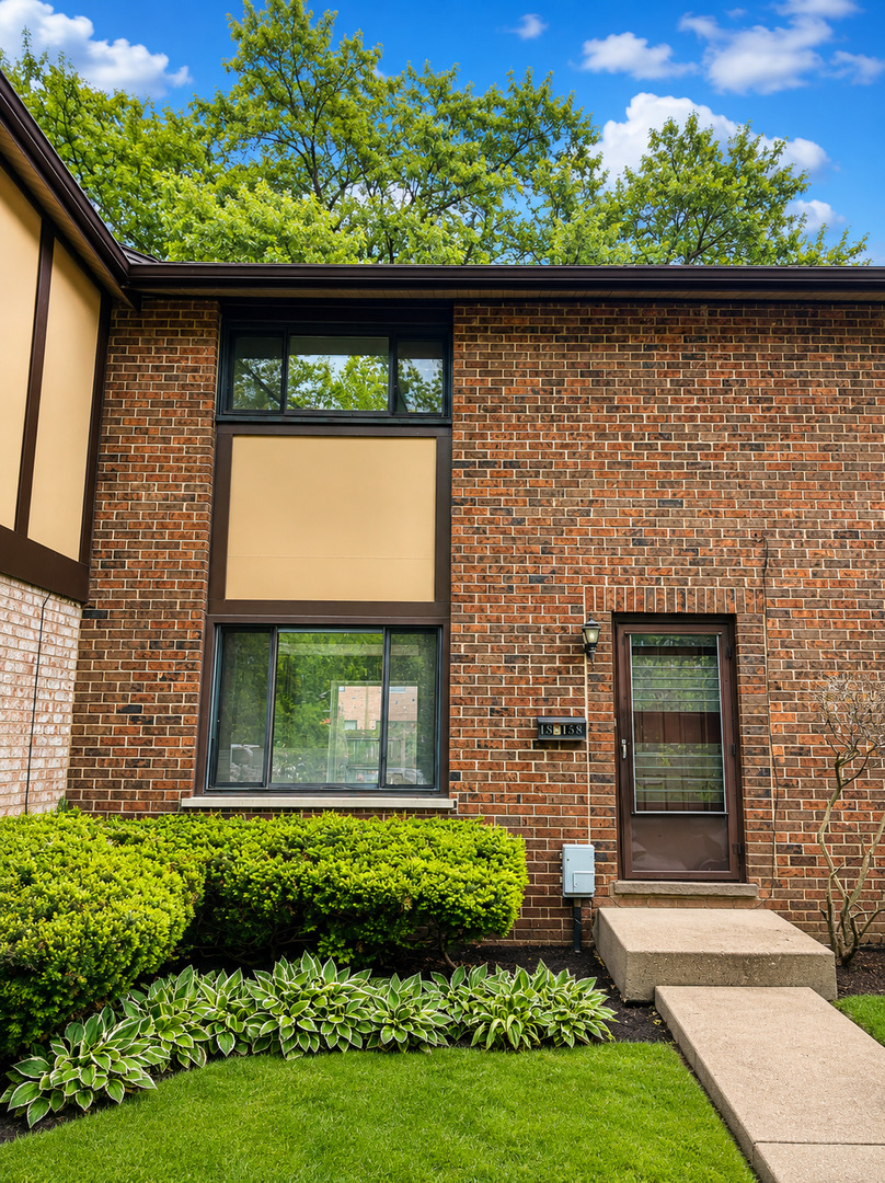image of 18w158 16th St, Villa Park, IL 60181 | MLS# 12730236