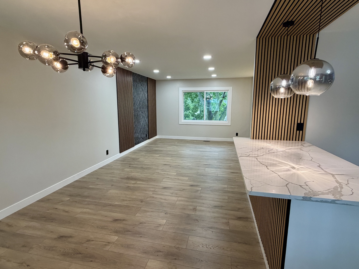 2nd image of 807 Hayward Ave, Streamwood, IL 60107 | MLS# 12730433