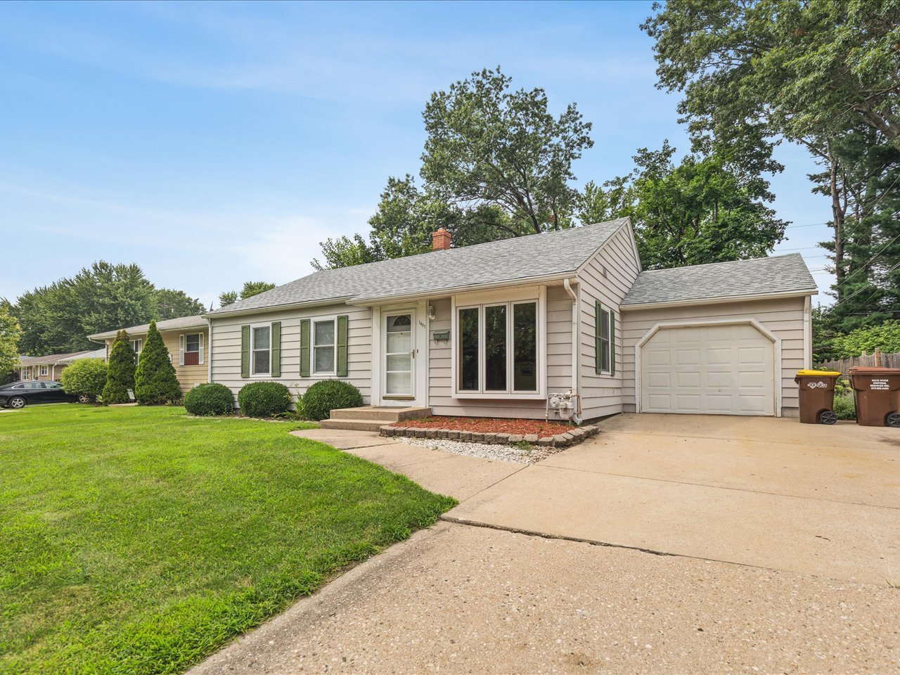 2nd image of 1407 Vassar Rd, Rockford, IL 61103 | MLS# 12730435