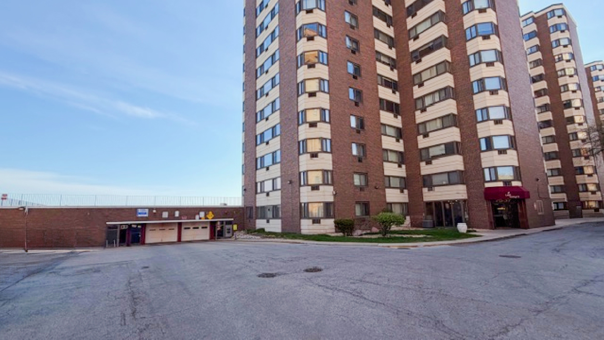2nd image of 7337 S South Shore Dr #620, Chicago, IL 60649 | MLS# 12730492