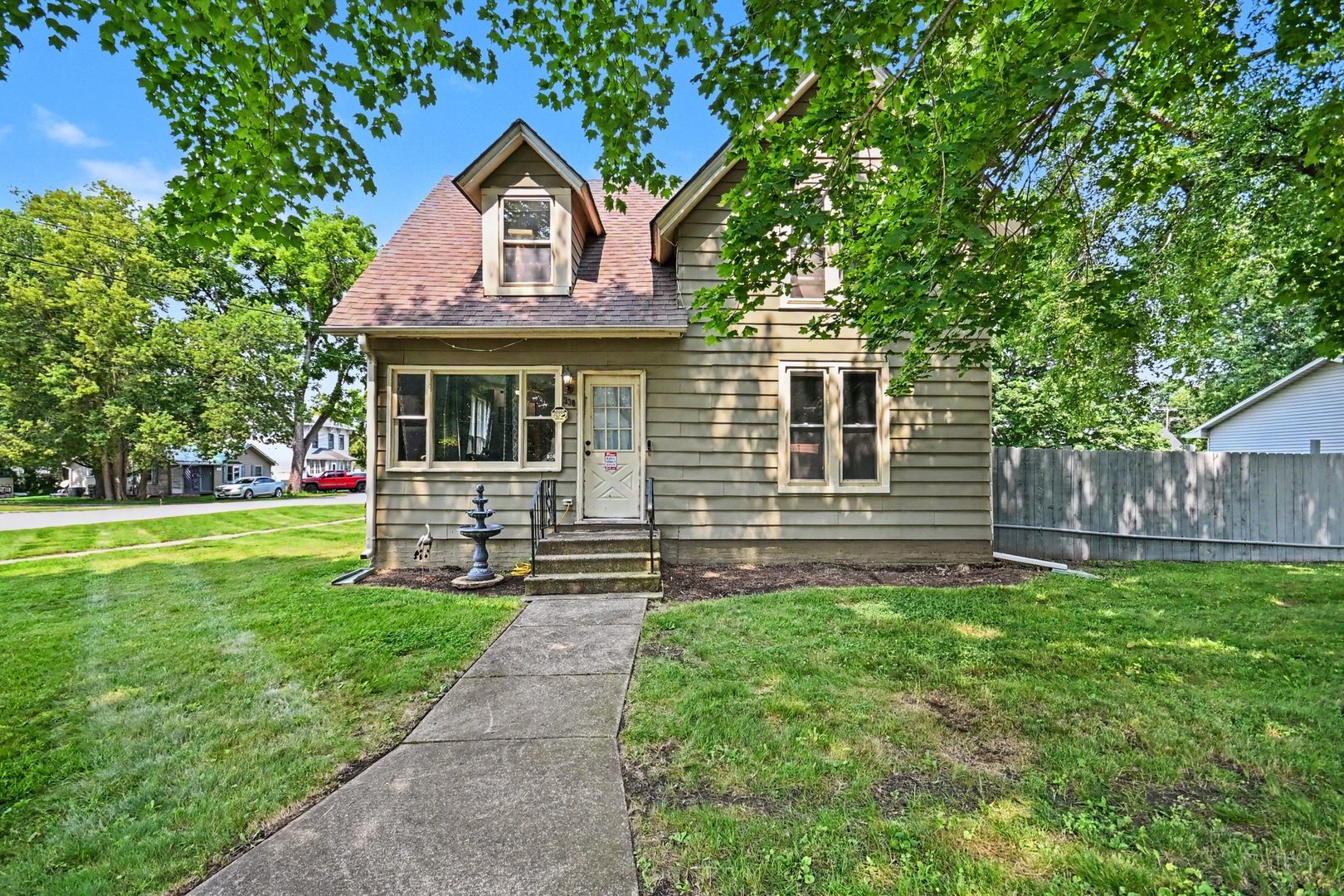 2nd image of 330 Pleasant St, Sheridan, IL 60551 | MLS# 12730640