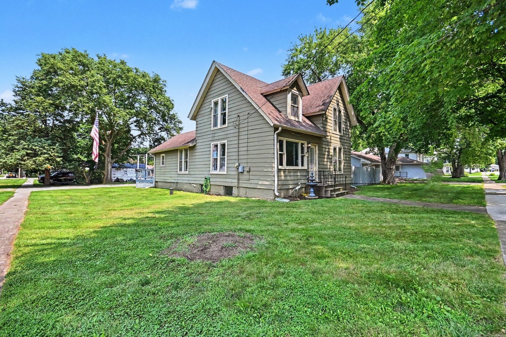1st image of 330 Pleasant St, Sheridan, IL 60551 | MLS# 12730640