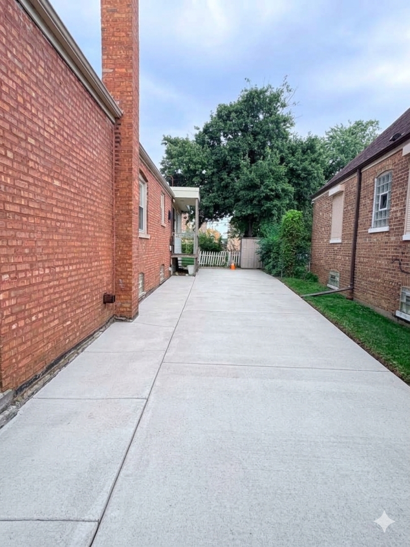 Photo 23 of Single family home for sale at 10775 S Peoria St, Chicago, IL 60643 | MLS# 12730717 | Listing updated on 2026-09-05