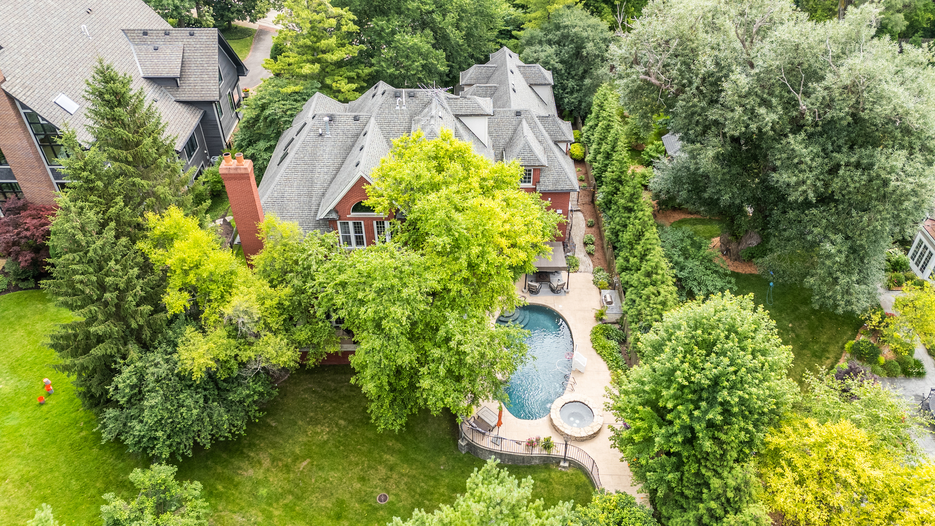 2nd image of 1106 Astor Pl, Glencoe, IL 60022 | MLS# 12731345