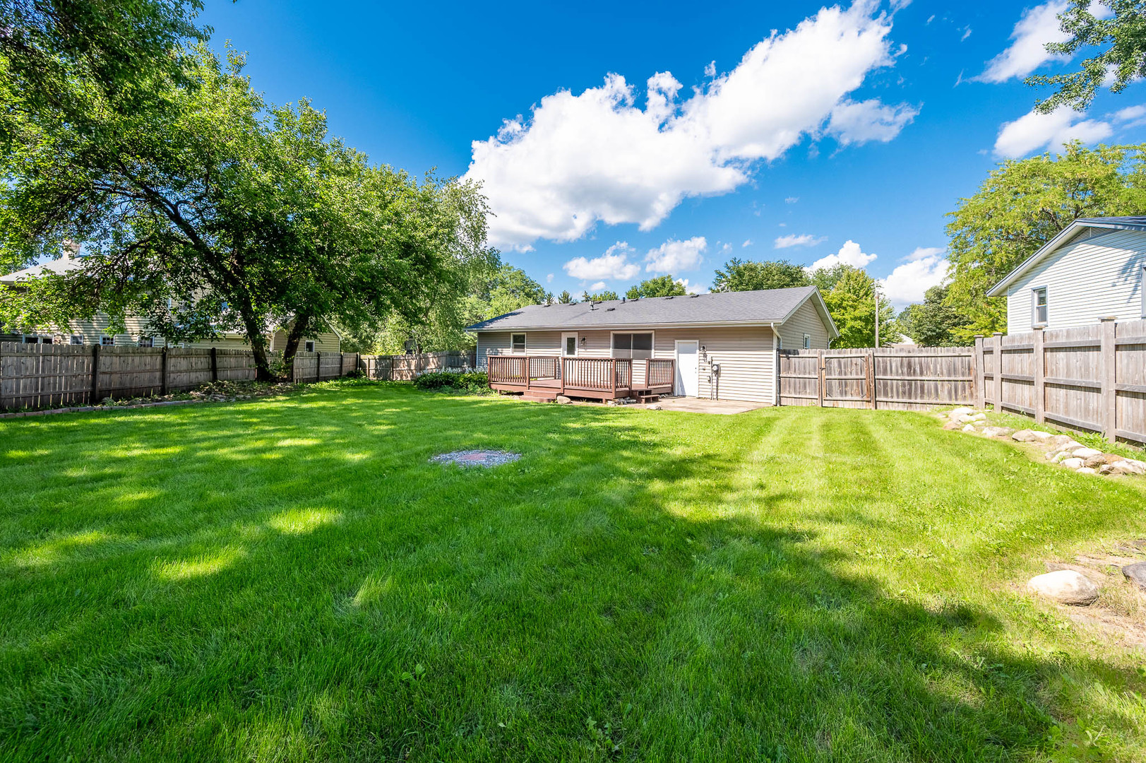 11th image of 542 S 14th St, St. Charles, IL 60174 | MLS# 12731381