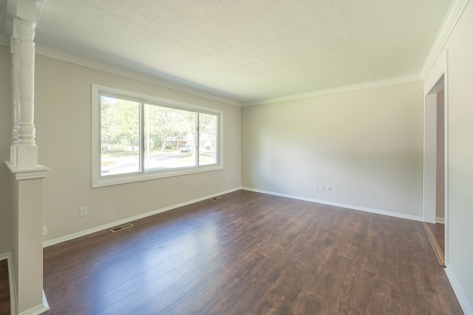 2nd image of 542 S 14th St, St. Charles, IL 60174 | MLS# 12731381