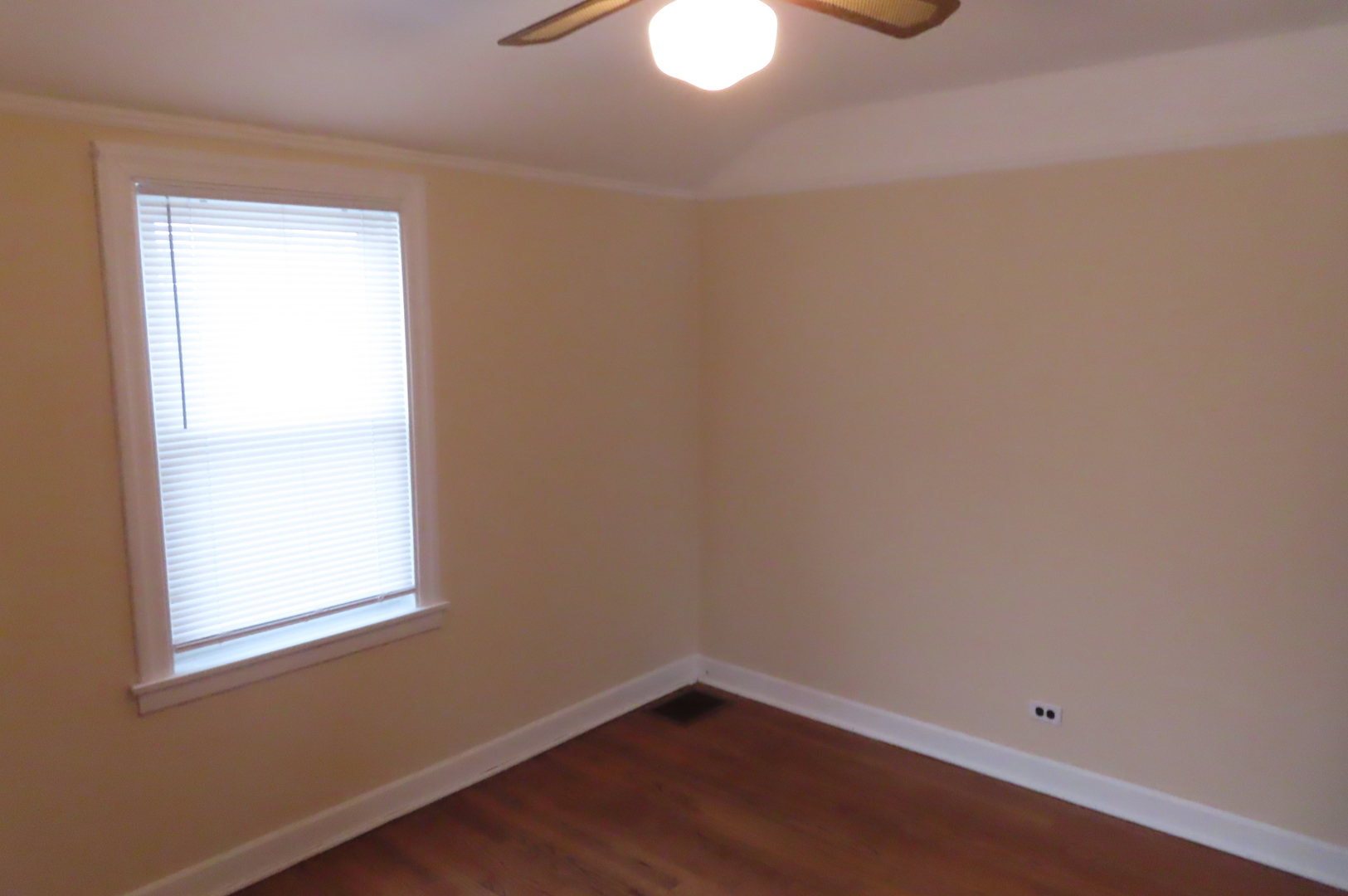 4th image of 1710 N 73Rd Ct, Elmwood Park, IL 60707 | MLS# 12731850