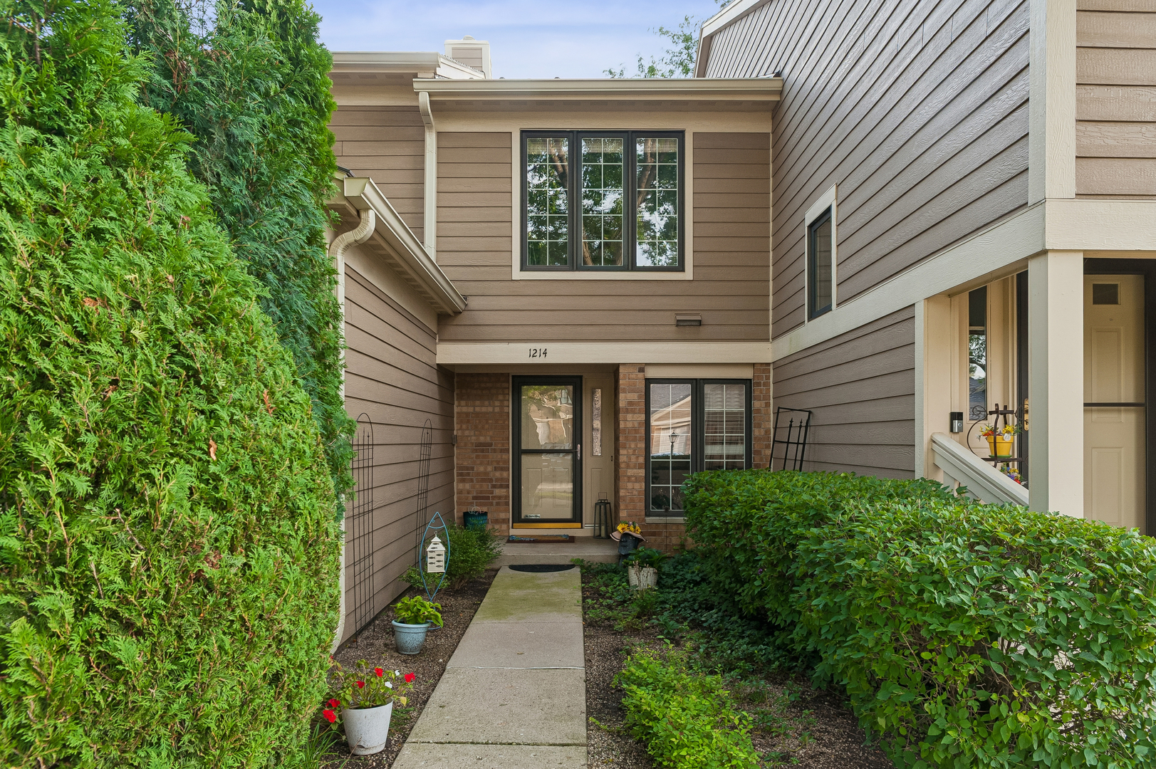 Photo 5 of Condo for sale at 1214 Gulfstream Pkwy #19B, Libertyville, IL 60048 | MLS# 12734218 | Listing updated on 2026-09-04