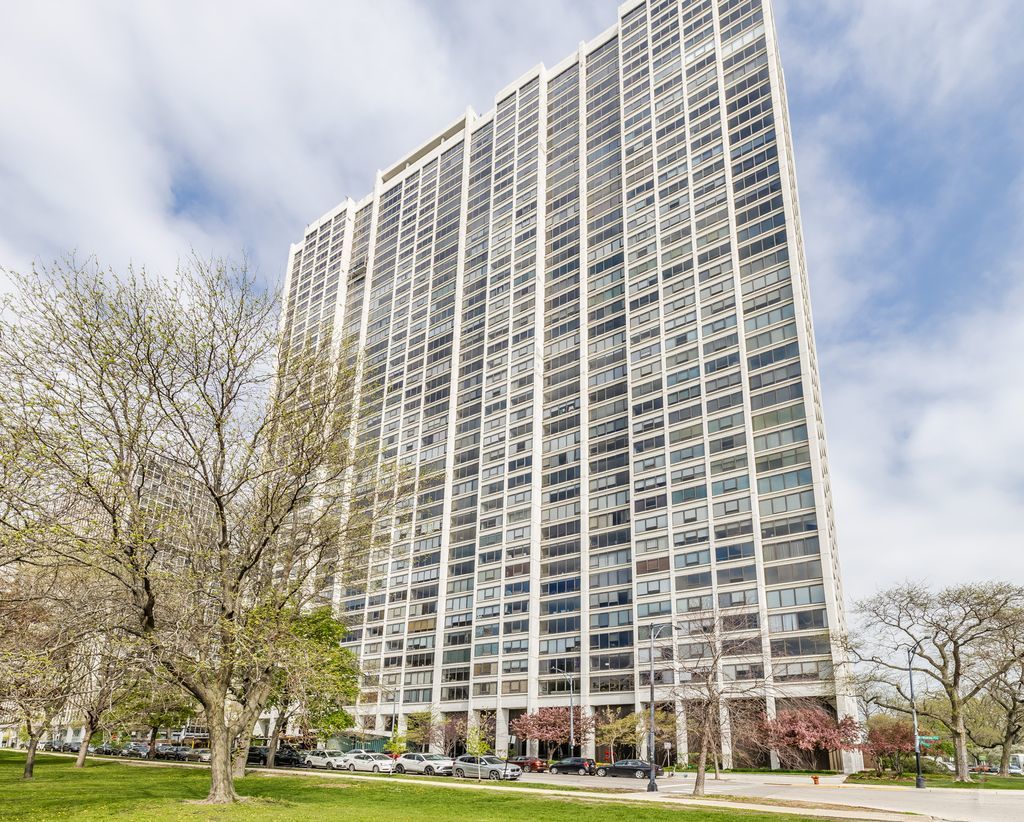 1st image of 2800 N Lake Shore Dr #3814-3816, Chicago, IL 60657 | MLS# 12734235