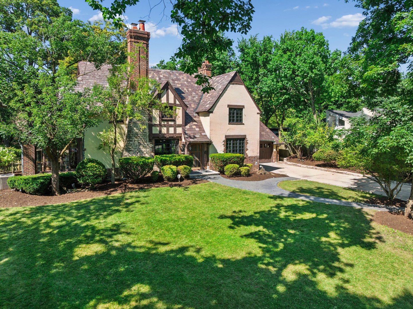 3rd image of 465 Dundee Rd, Glencoe, IL 60022 | MLS# 12734520