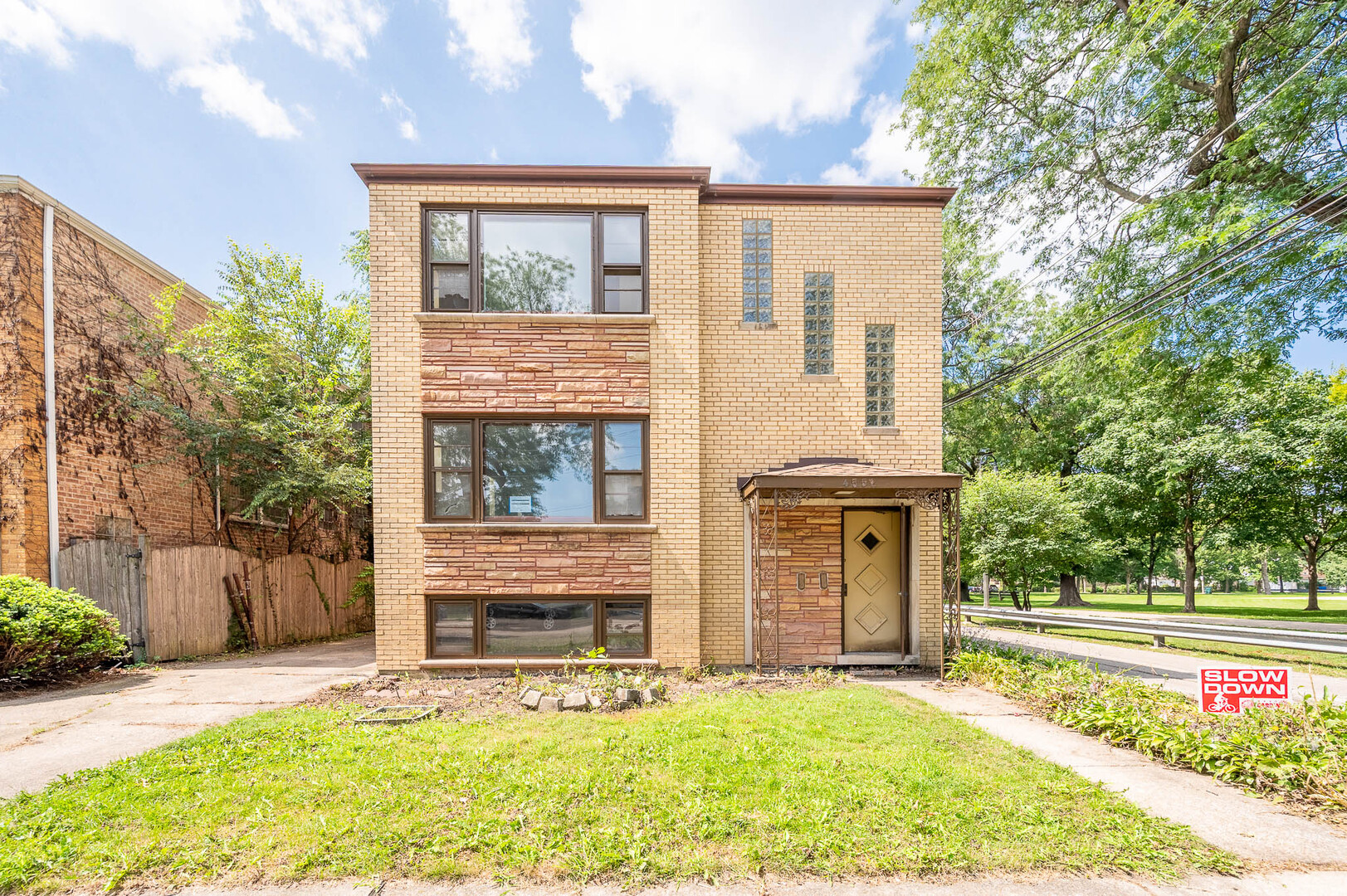 2nd image of 4552 N Lockwood Ave, Chicago, IL 60630 | MLS# 12736543