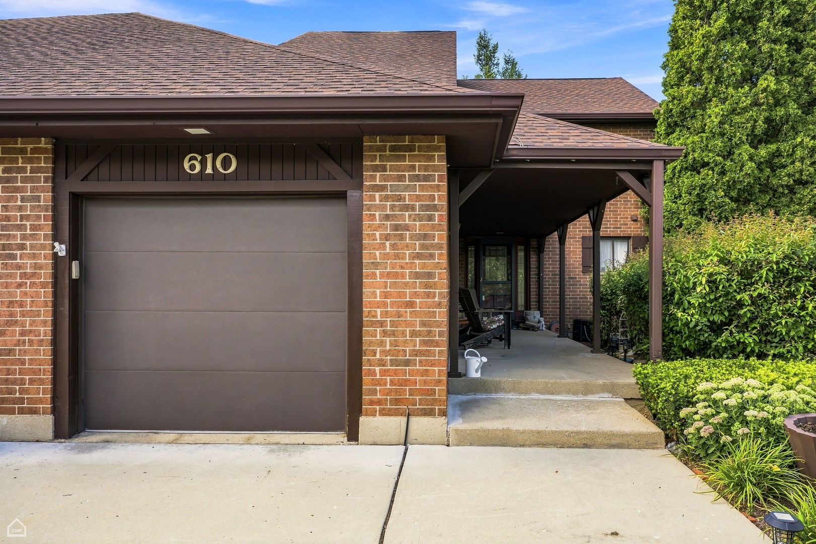 2nd image of 610 Cress Creek Ln, Crystal Lake, IL 60014 | MLS# 12737157
