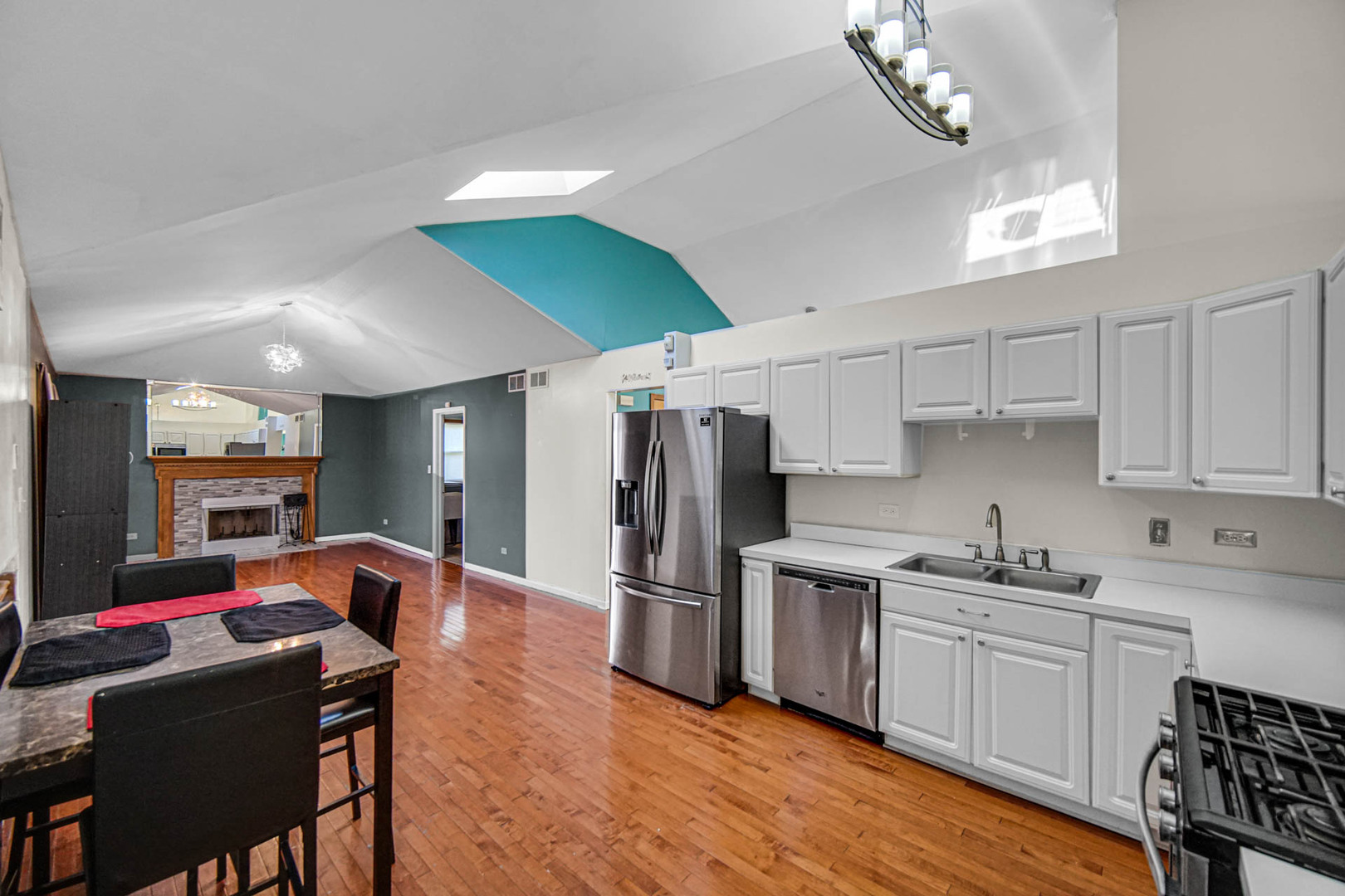 5th image of 322 Central Ave, Matteson, IL 60443 | MLS# 12738836