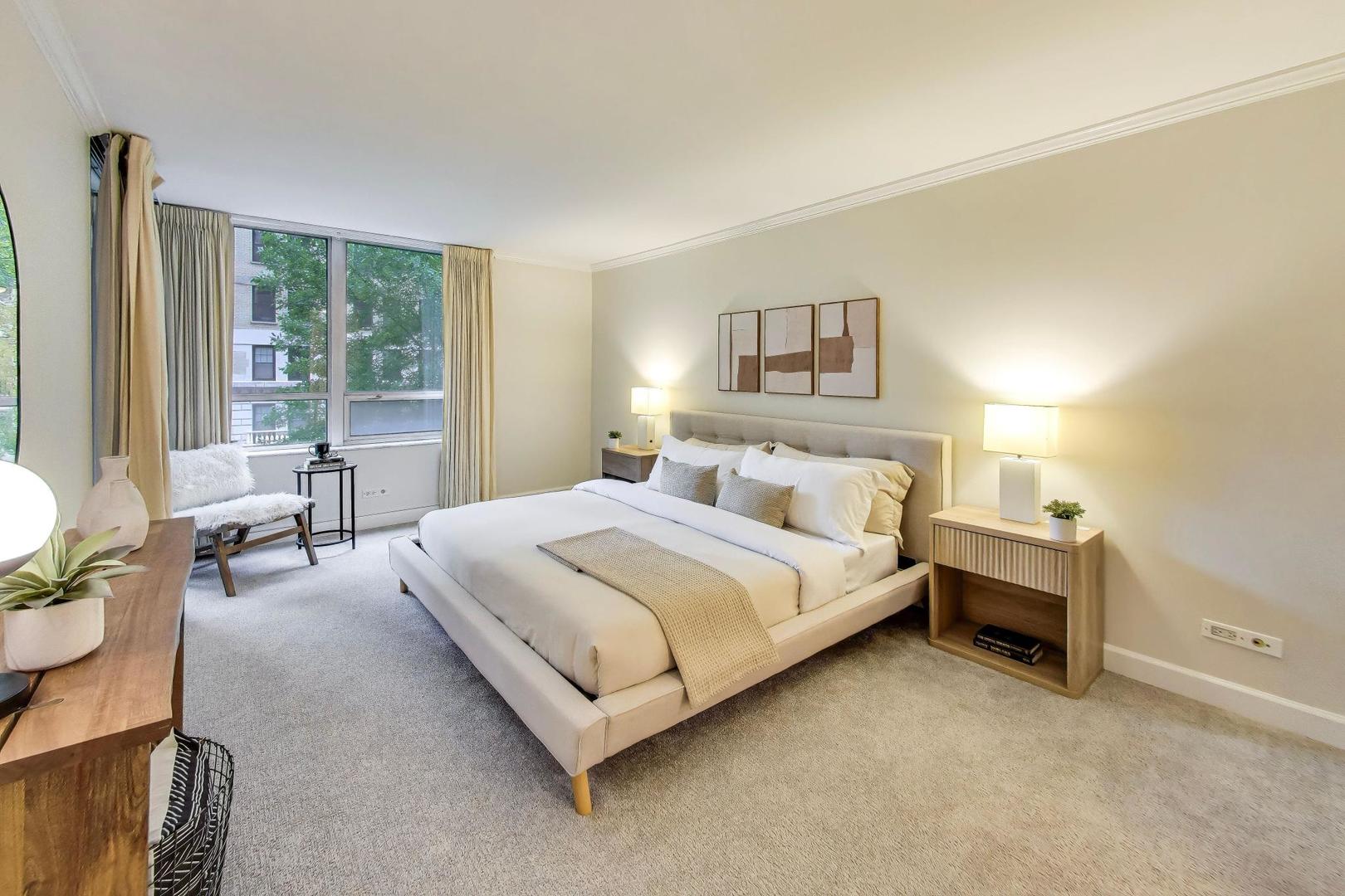 4th image of 201 E Chestnut St, Chicago, IL 60611