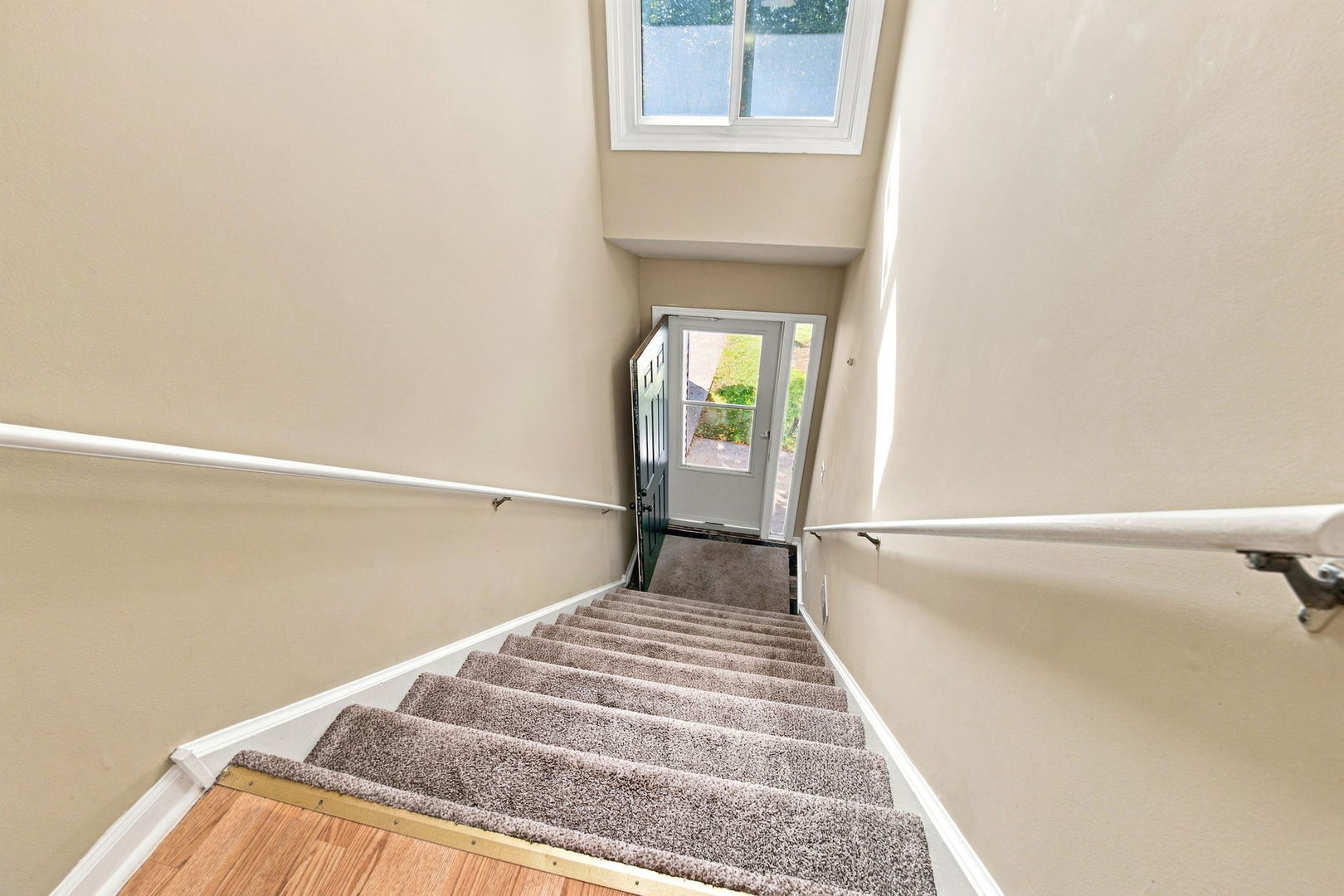 Photo 4 of Condo for sale at 1056 N Pine Tree Cir #0, Buffalo Grove, IL 60089 | MLS# 12745228 | Listing updated on 2026-09-05