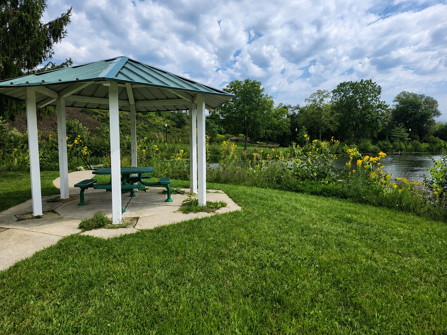 Photo 22 of Condo for sale at 4 Parkside Ct #3, Vernon Hills, IL 60061 | MLS# 12750410 | Listing updated on 2026-09-04