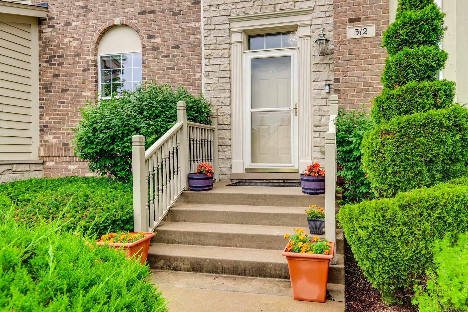 Photo 5 of Single family home for sale at 312 Camargo Ct, Vernon Hills, IL 60061 | MLS# 12750411 | Listing updated on 2026-09-03