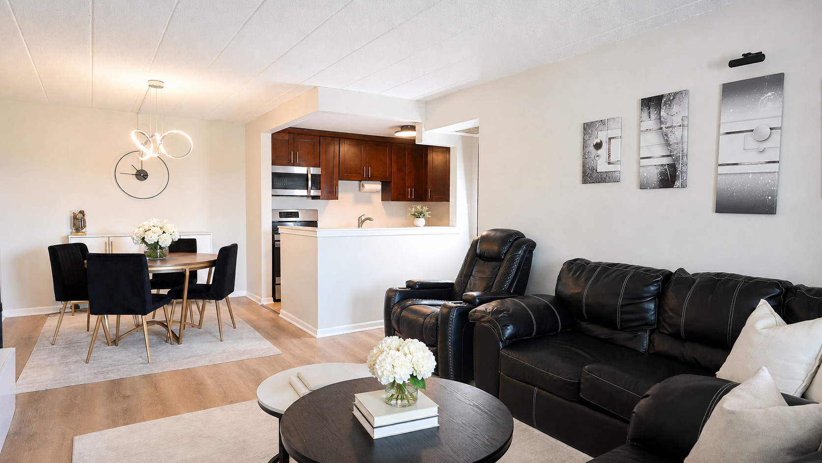 Photo 5 of Condo for sale at 110 W Butterfield Rd #307S, Elmhurst, IL 60126 | MLS# 12750543 | Listing updated on 2026-09-03