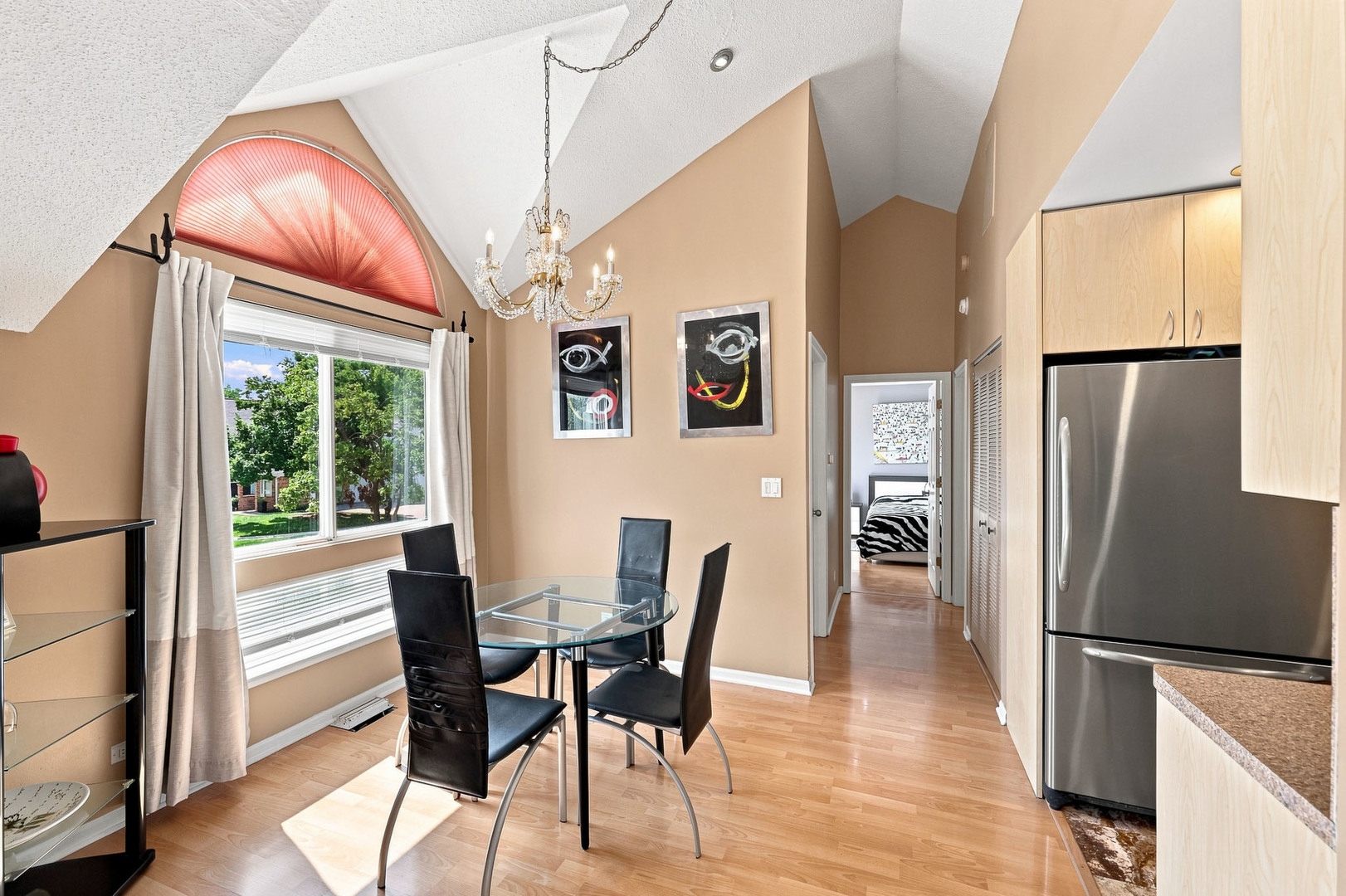 Photo 5 of Townhouse for sale at 1064 Courtland Dr, Buffalo Grove, IL 60089 | MLS# 12750686 | Listing updated on 2026-09-05