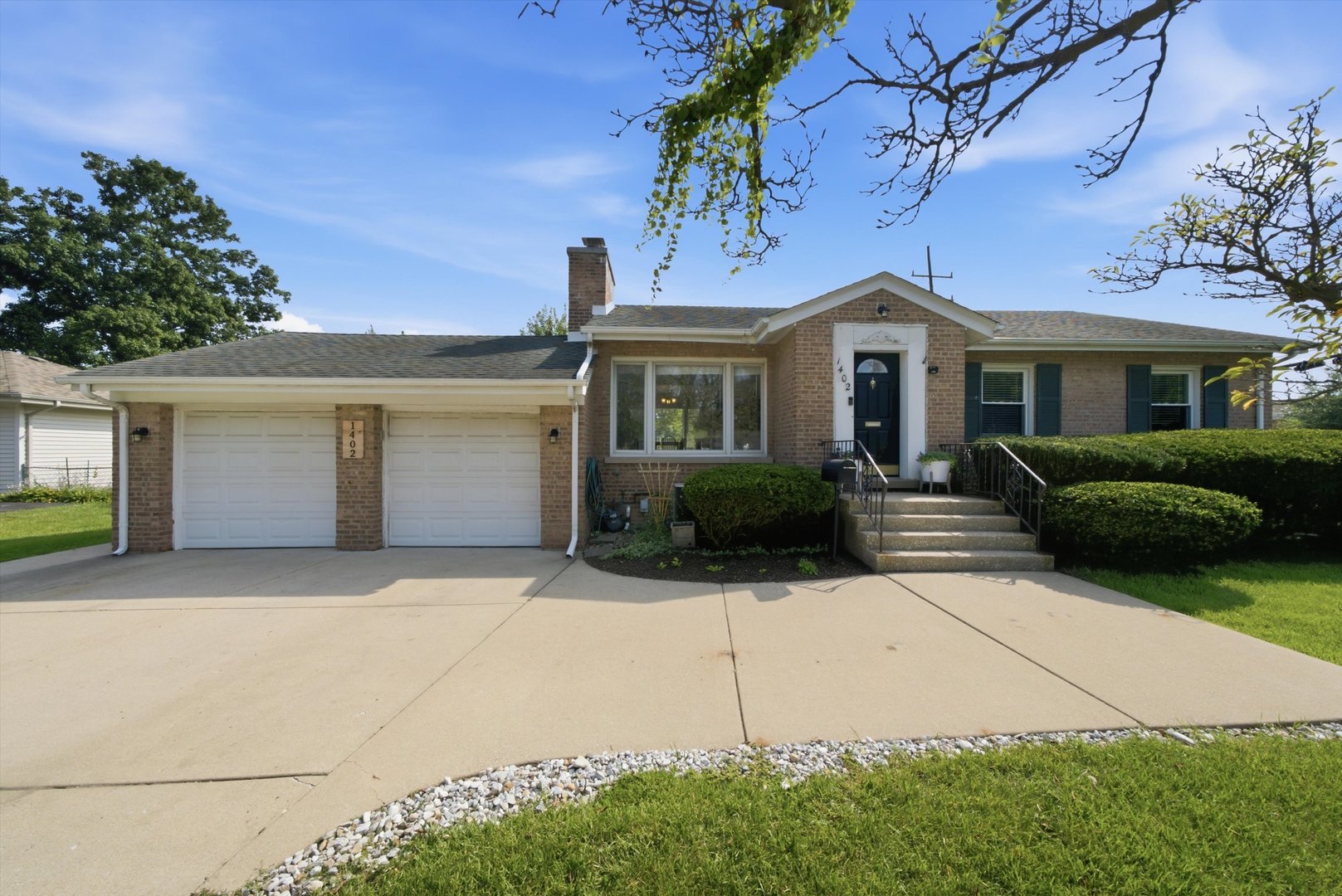 Photo 1 of Single family home for sale at 1402 E Evergreen St, Wheaton, IL 60187 | MLS# 12750727 | Listing updated on 2026-09-03