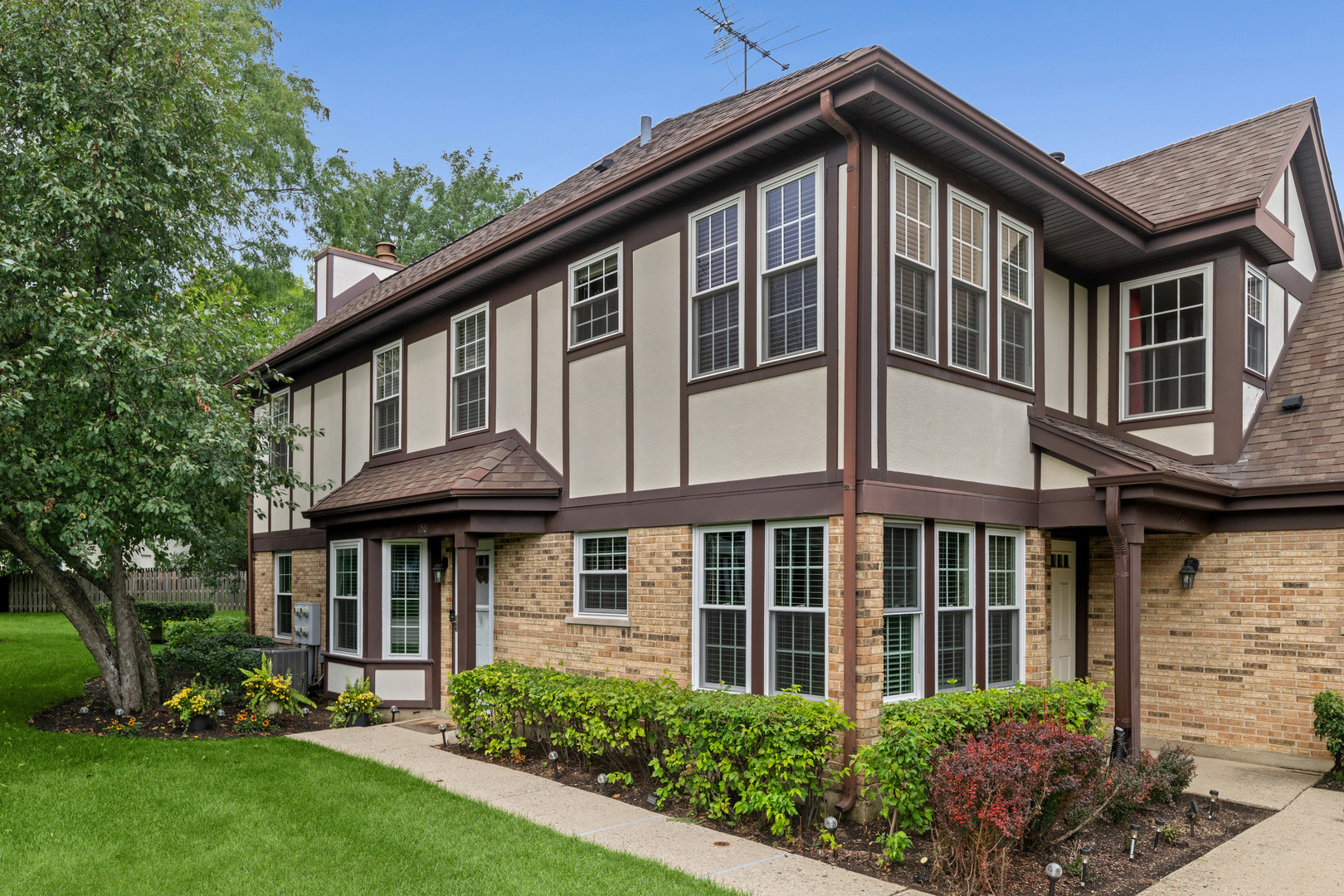 Photo 1 of Townhouse for sale at 166 White Branch Ct, Buffalo Grove, IL 60089 | MLS# 12751440 | Listing updated on 2026-09-04