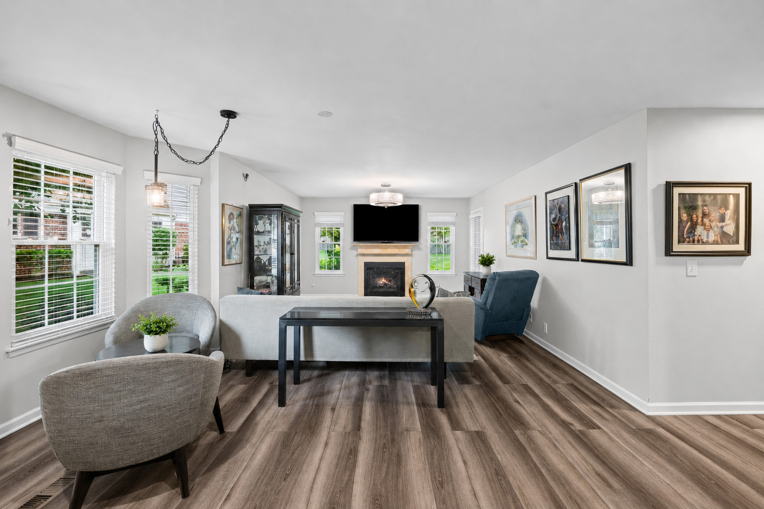 Photo 3 of Townhouse for sale at 166 White Branch Ct, Buffalo Grove, IL 60089 | MLS# 12751440 | Listing updated on 2026-09-04