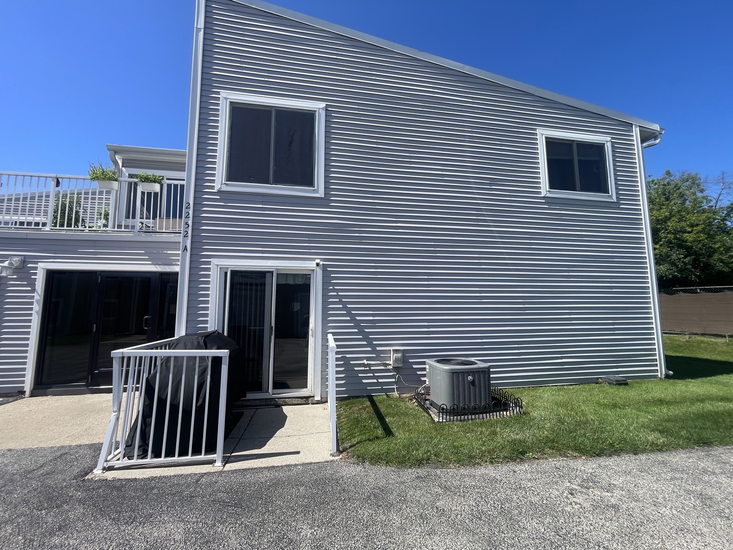 Photo 4 of Condo for sale at 2252 N Baldwin Way #1A, Palatine, IL 60074 | MLS# 12751613 | Listing updated on 2026-09-04