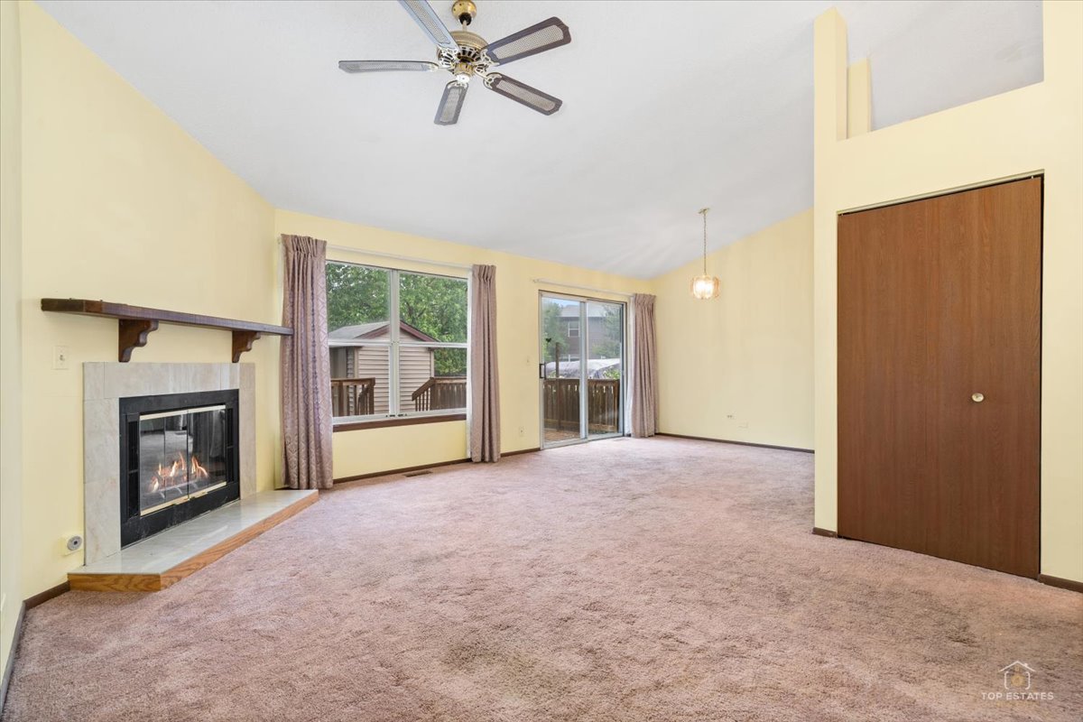 Photo 4 of Townhouse for sale at 1575 Brandywyn Ln, Buffalo Grove, IL 60089 | MLS# 12751674 | Listing updated on 2026-09-04